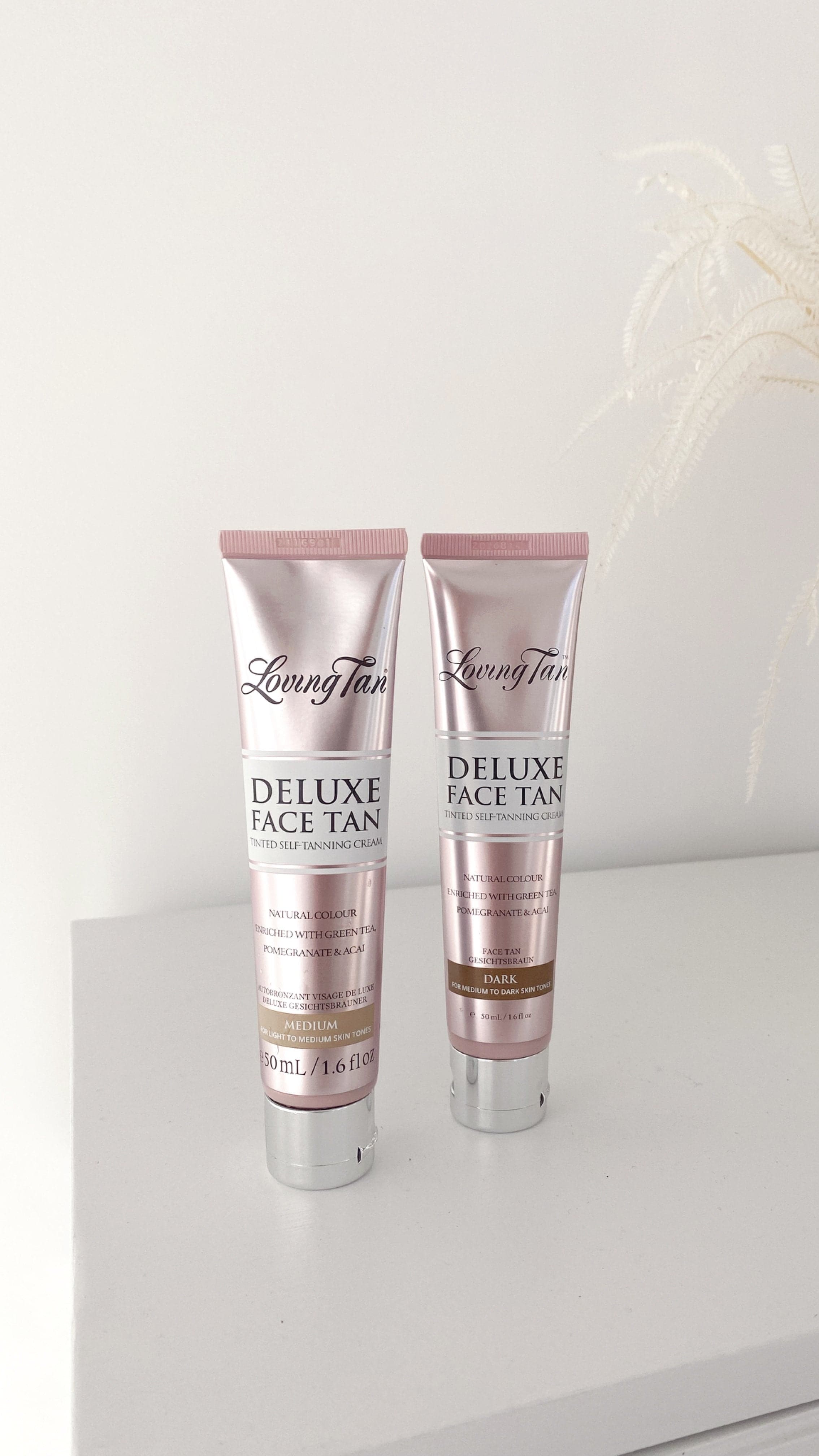 Loving Tan Deluxe Face Tan - Dark-Sunshines Bliss