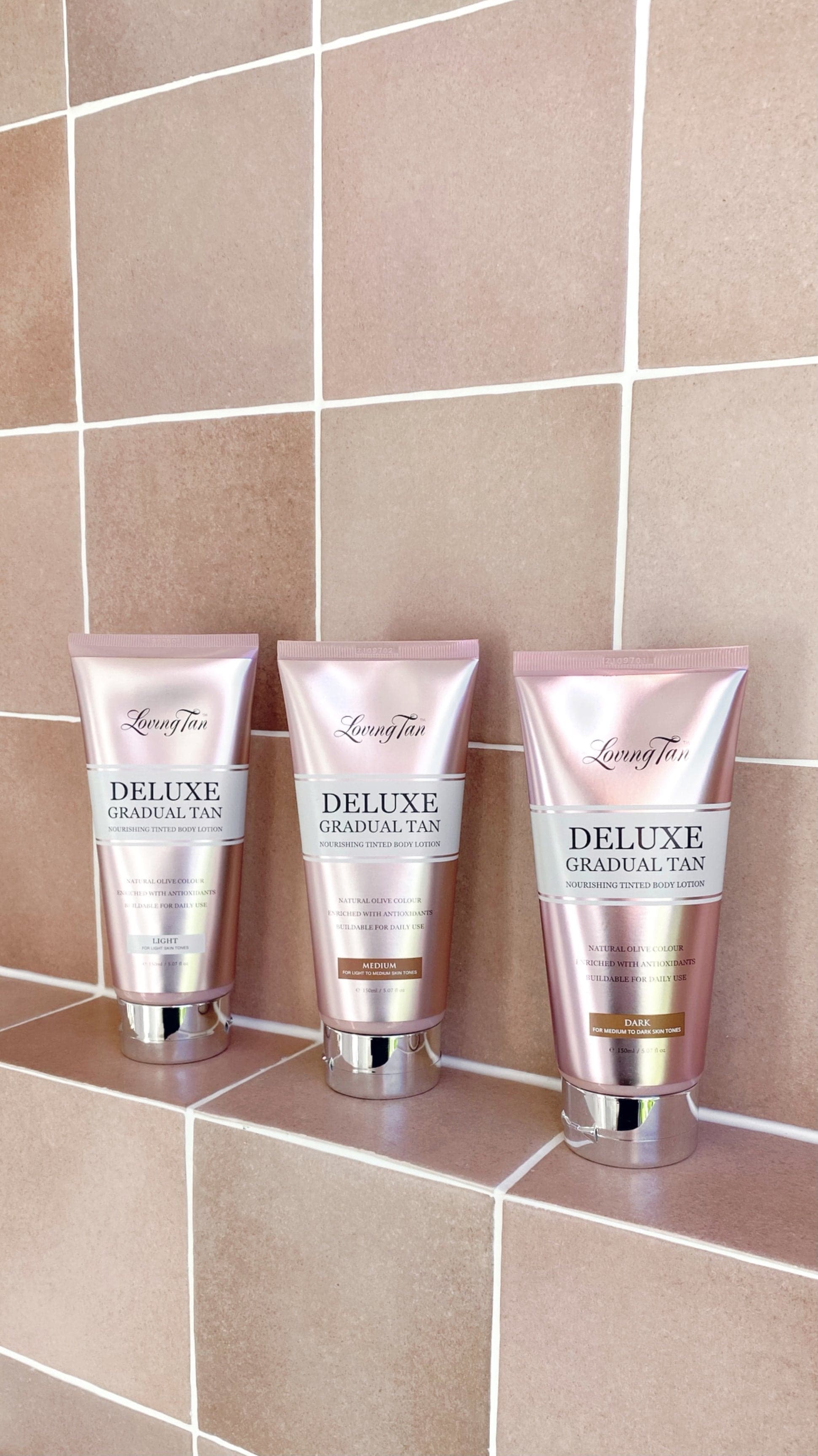 Loving Tan Deluxe Gradual Tan - Dark-Sunshines Bliss