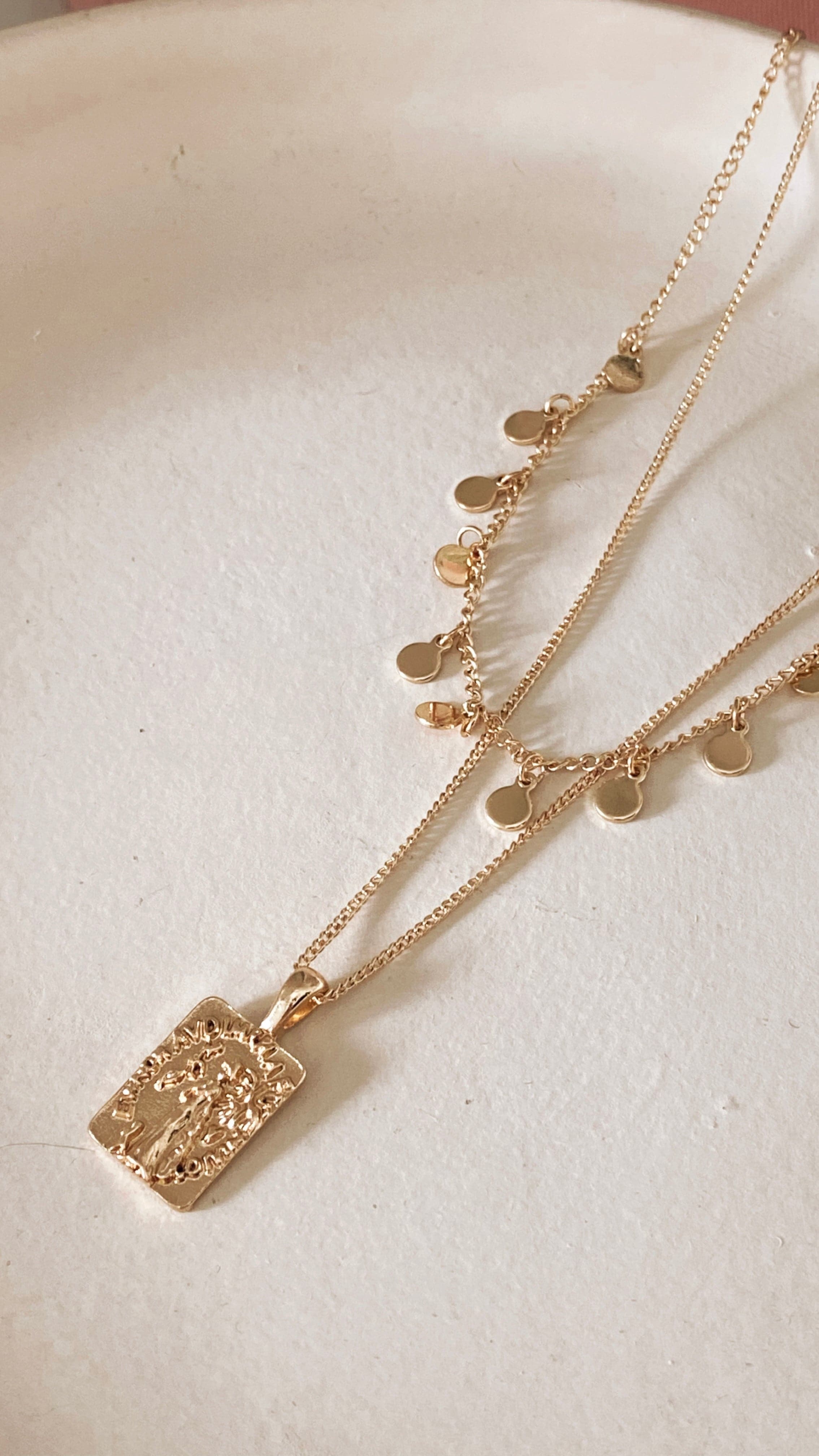Alice Pendant Necklace - Gold-Sunshines Bliss