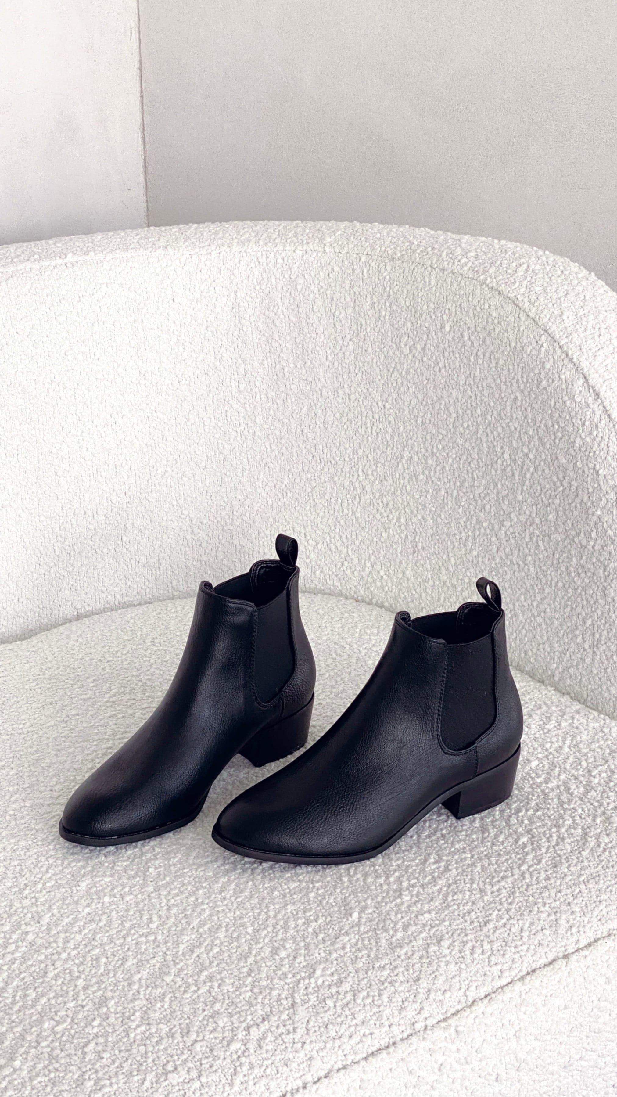 Zola Boots - Black-Sunshines Bliss