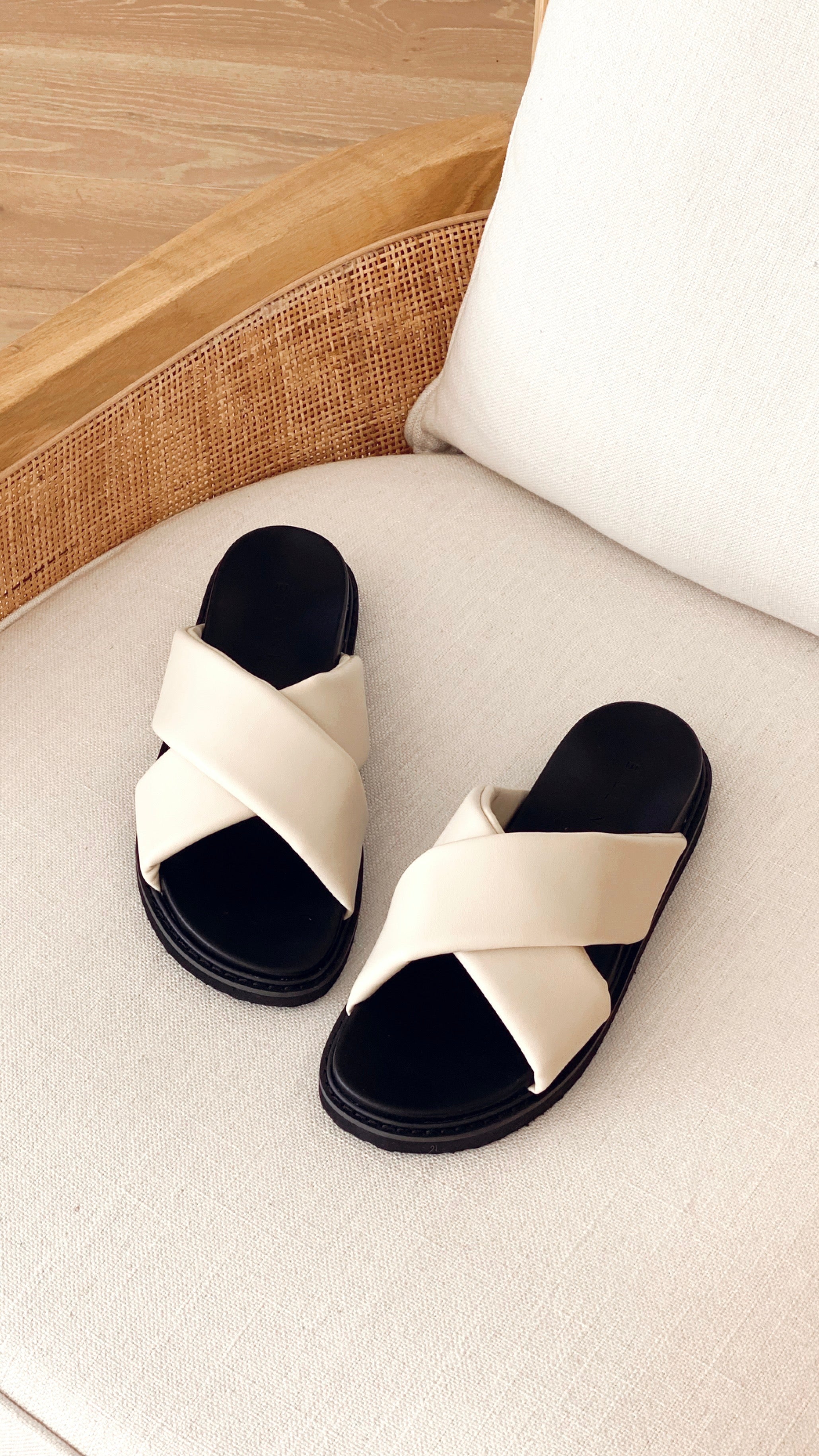 Zetland Slide - Plaster-Sunshines Bliss