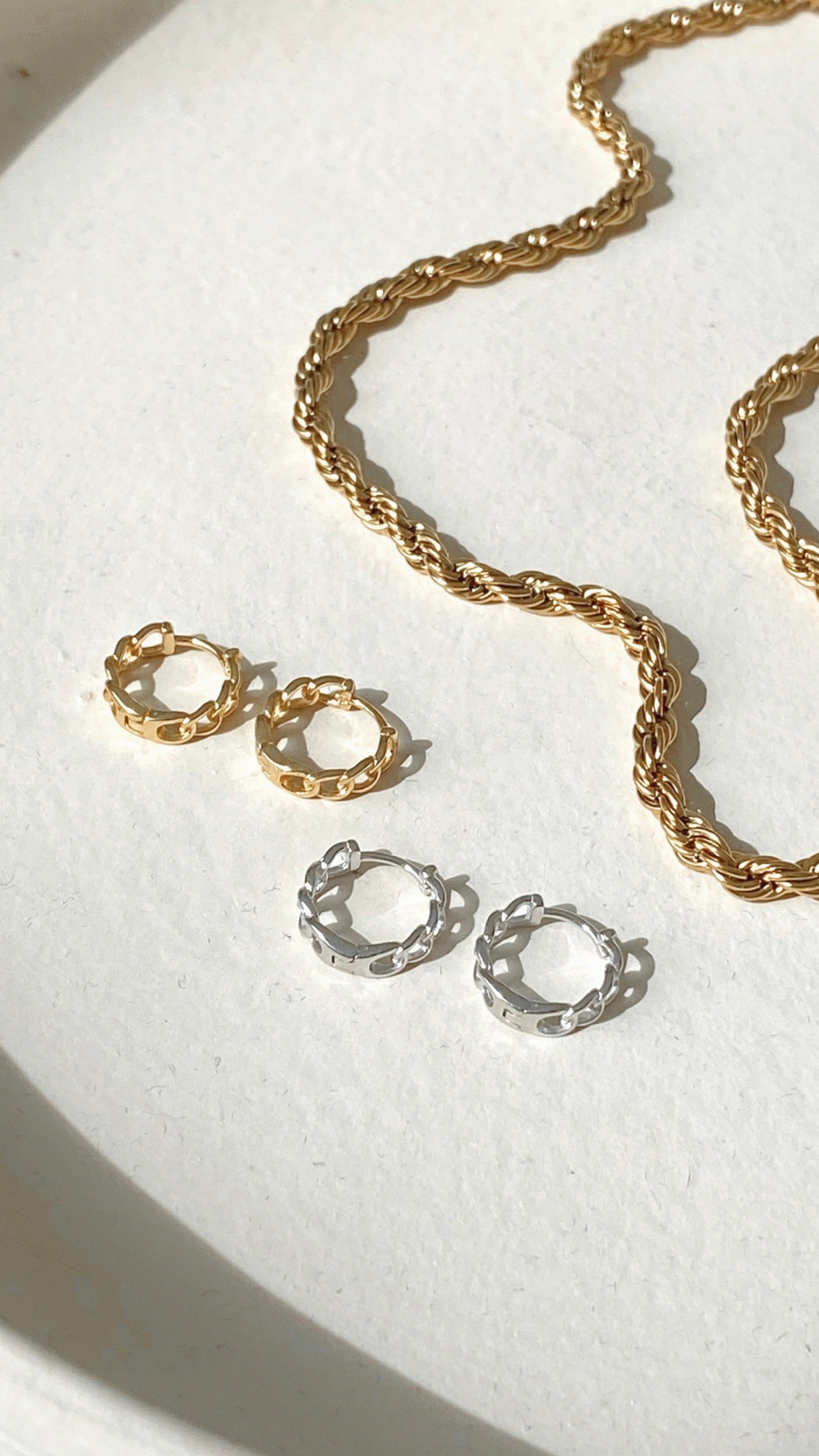 Chain Huggie - Silver-Sunshines Bliss