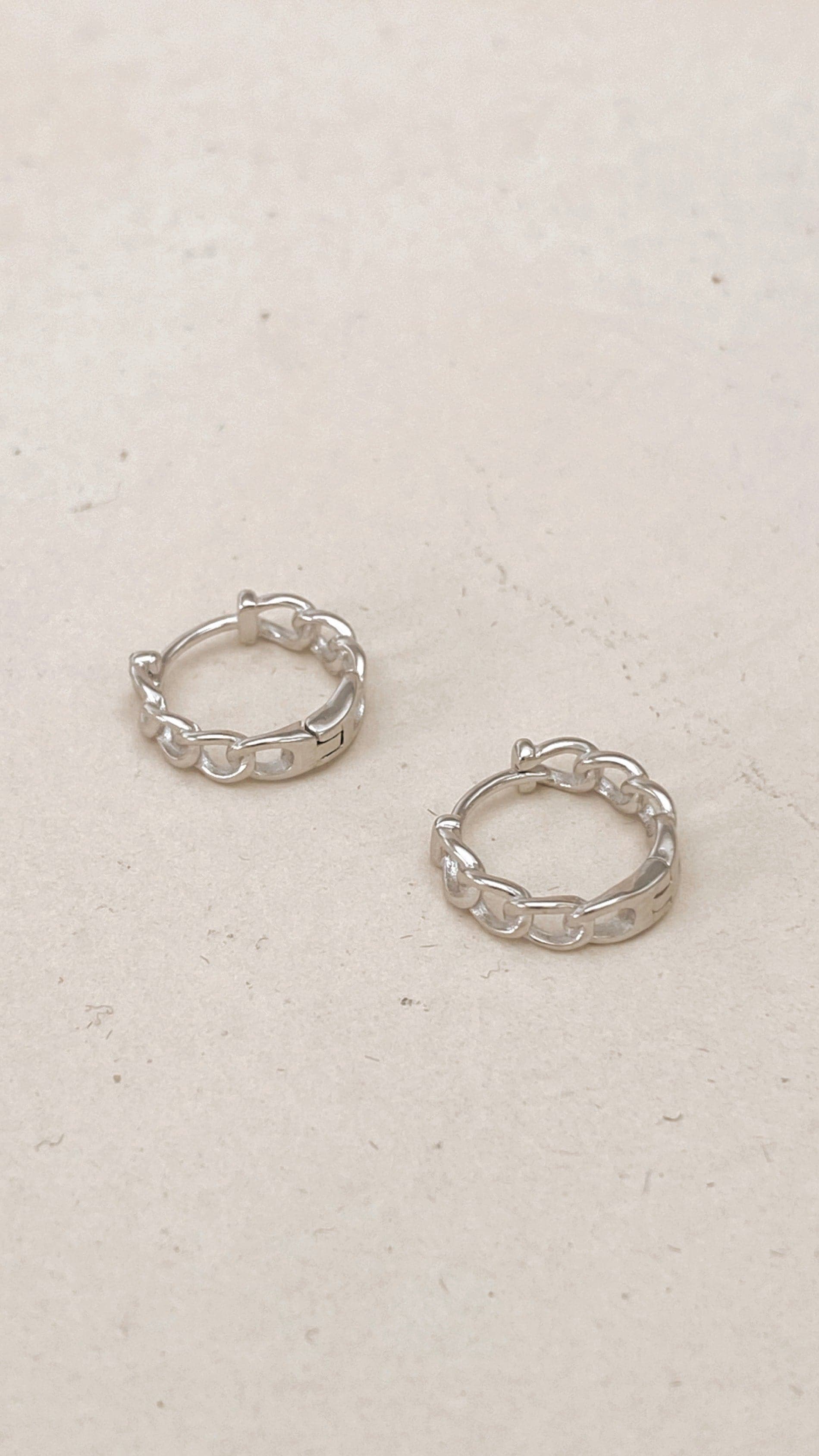 Chain Huggie - Silver-Sunshines Bliss