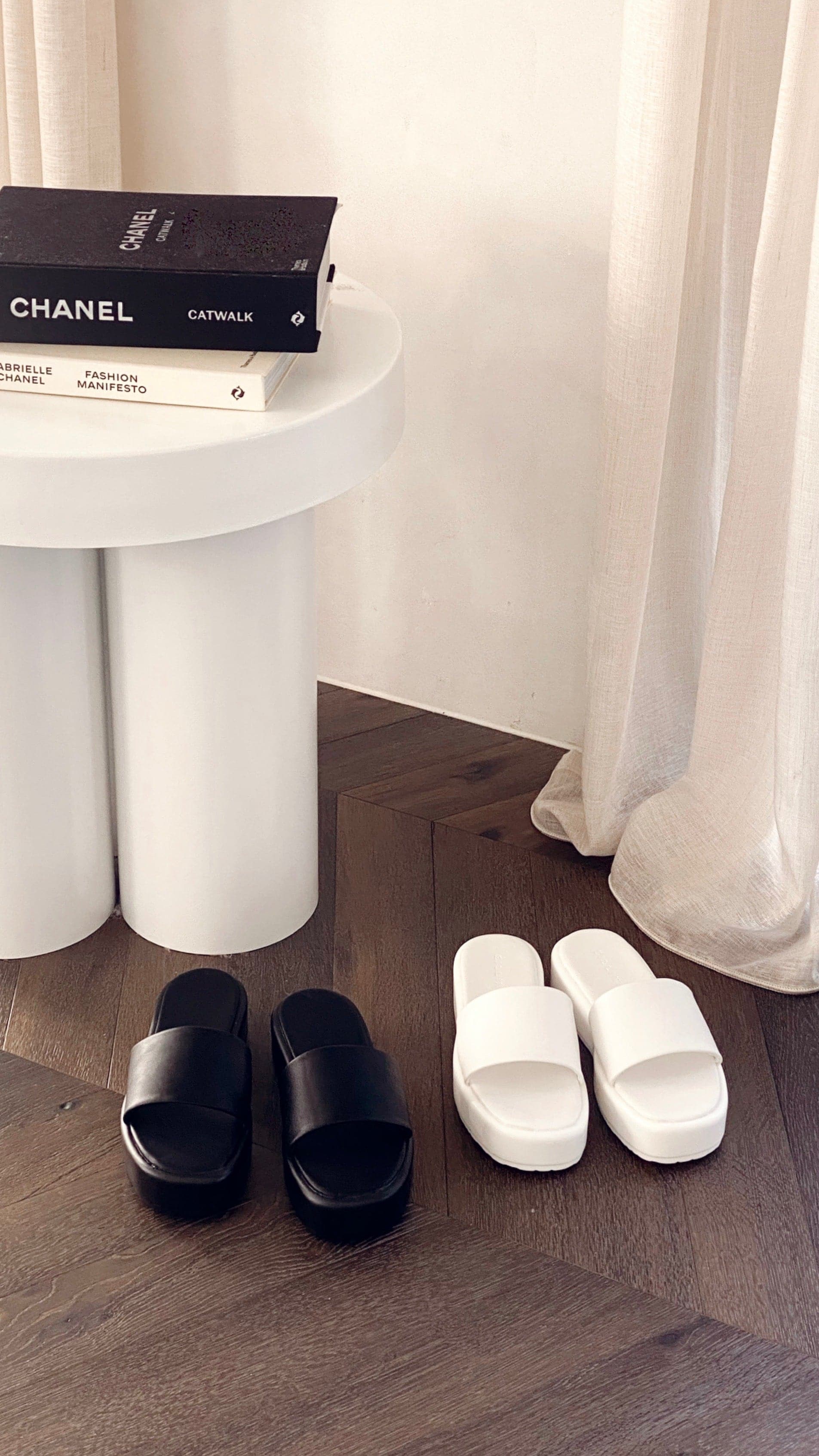 Karlo Slide - Black-Sunshines Bliss