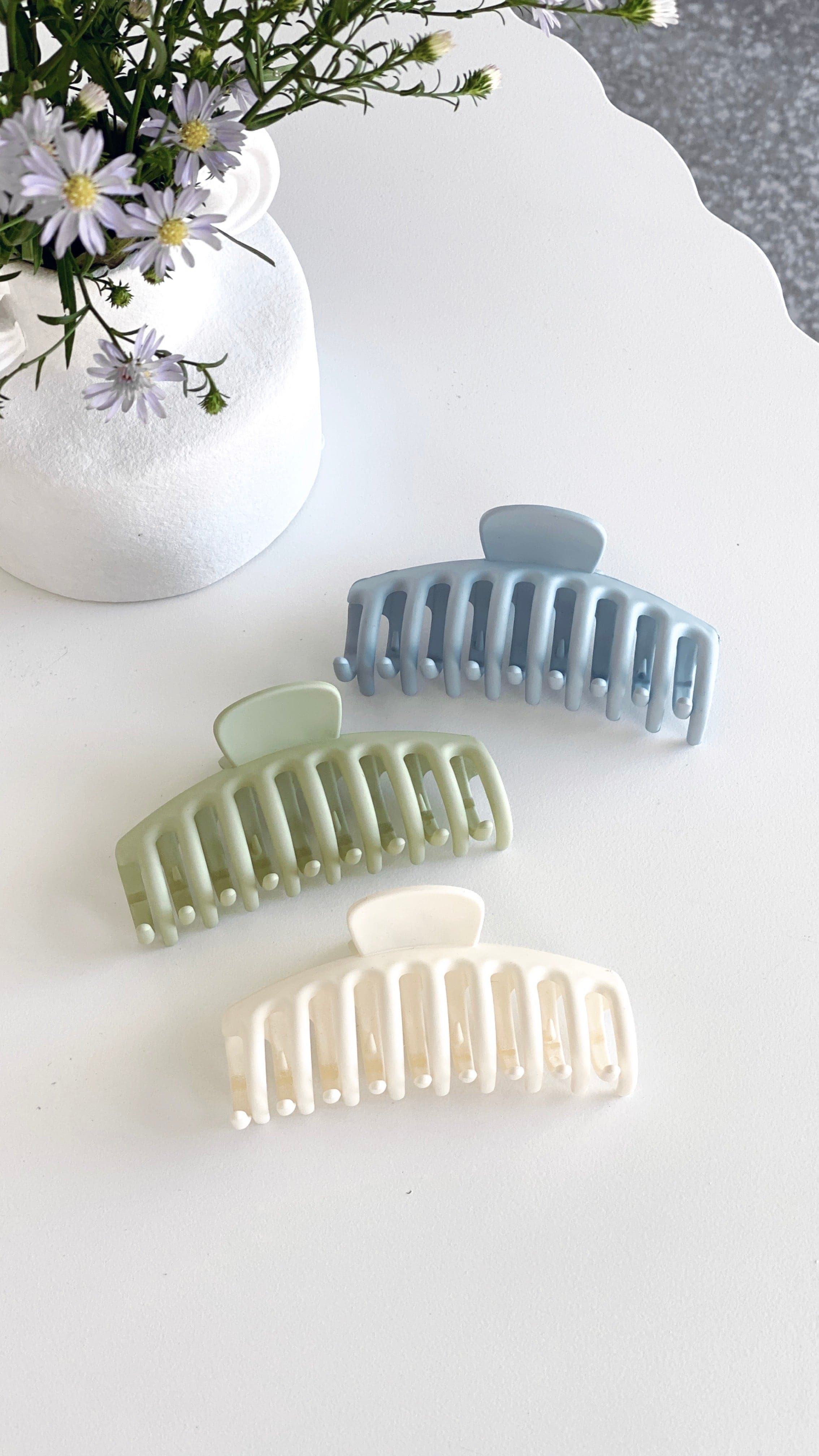 Reese Claw Clip - Vanilla-Sunshines Bliss