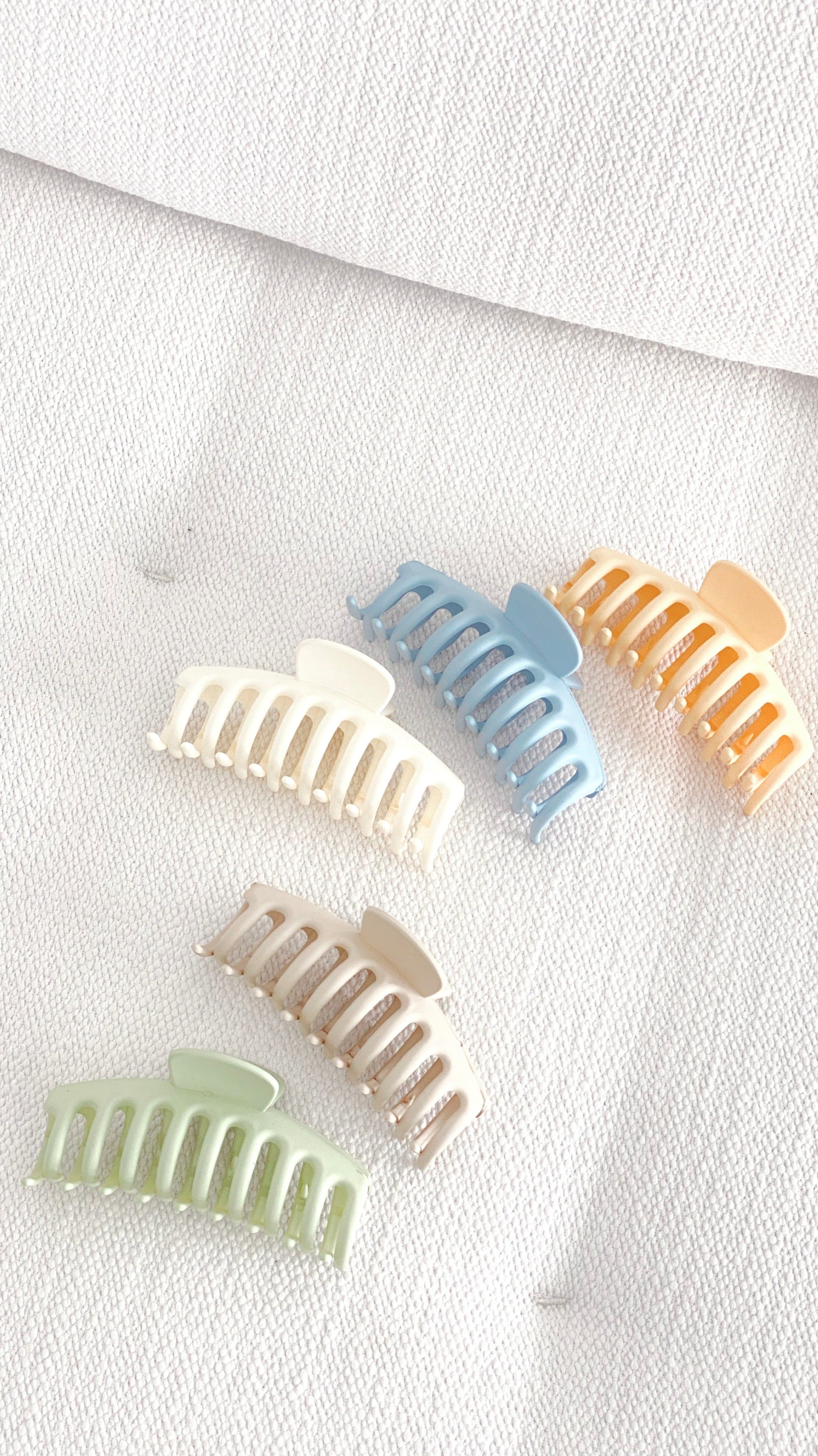 Reese Claw Clip - Lemon-Sunshines Bliss