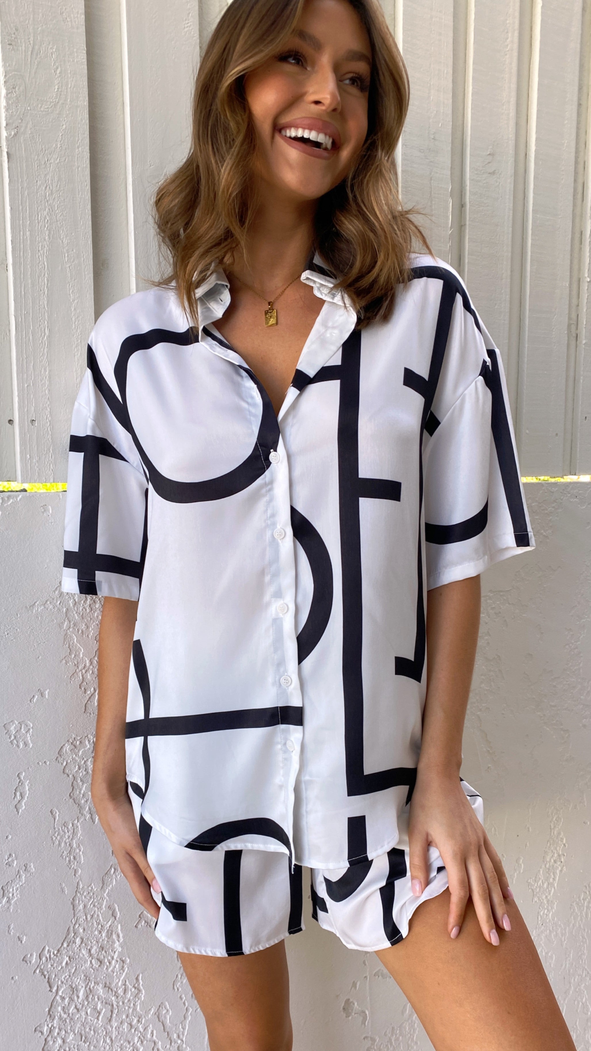 Montey Button Up Shirt - Black/White-Sunshines Bliss