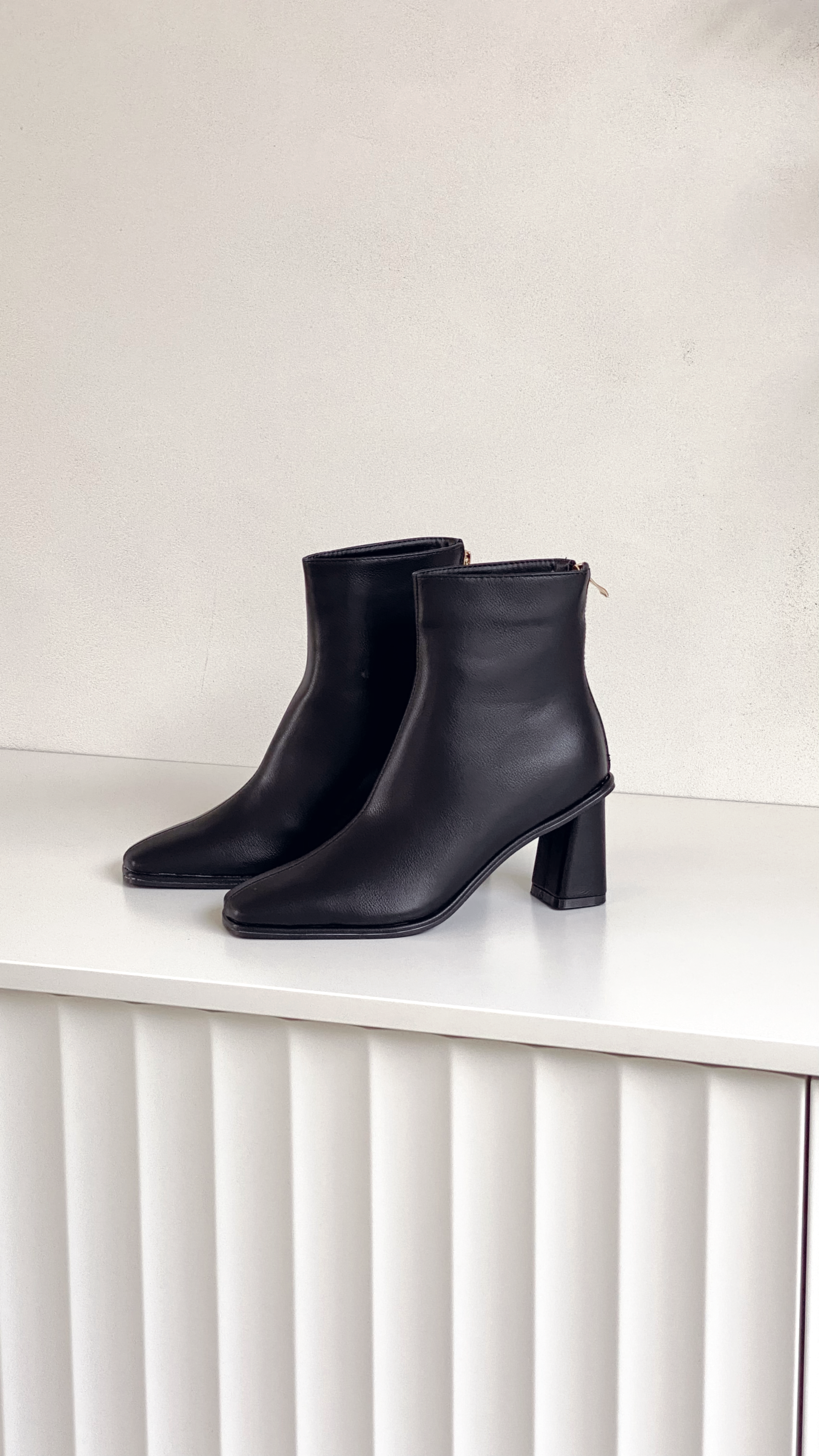 Quinnie Boots - Black-Sunshines Bliss