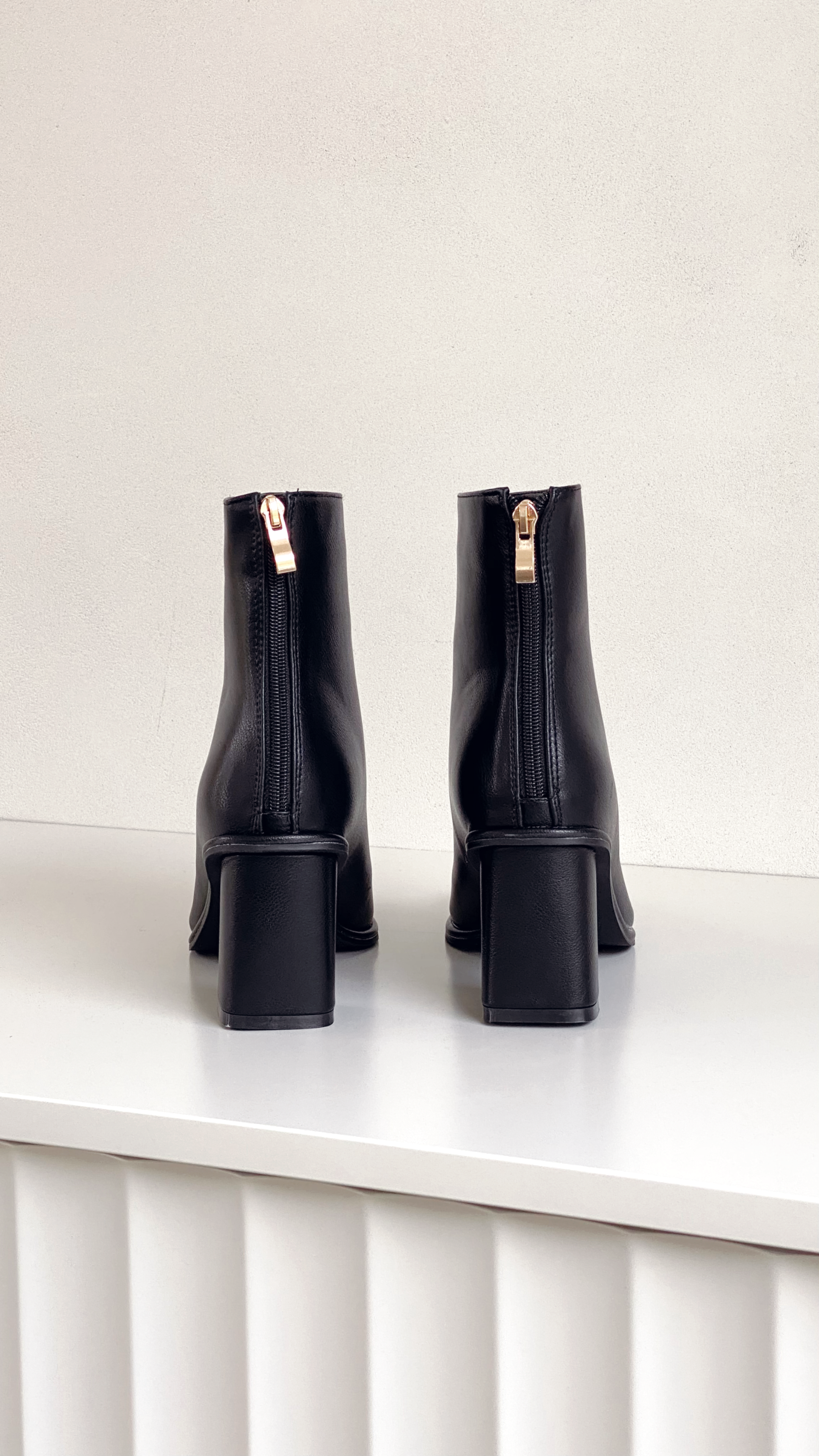 Quinnie Boots - Black-Sunshines Bliss