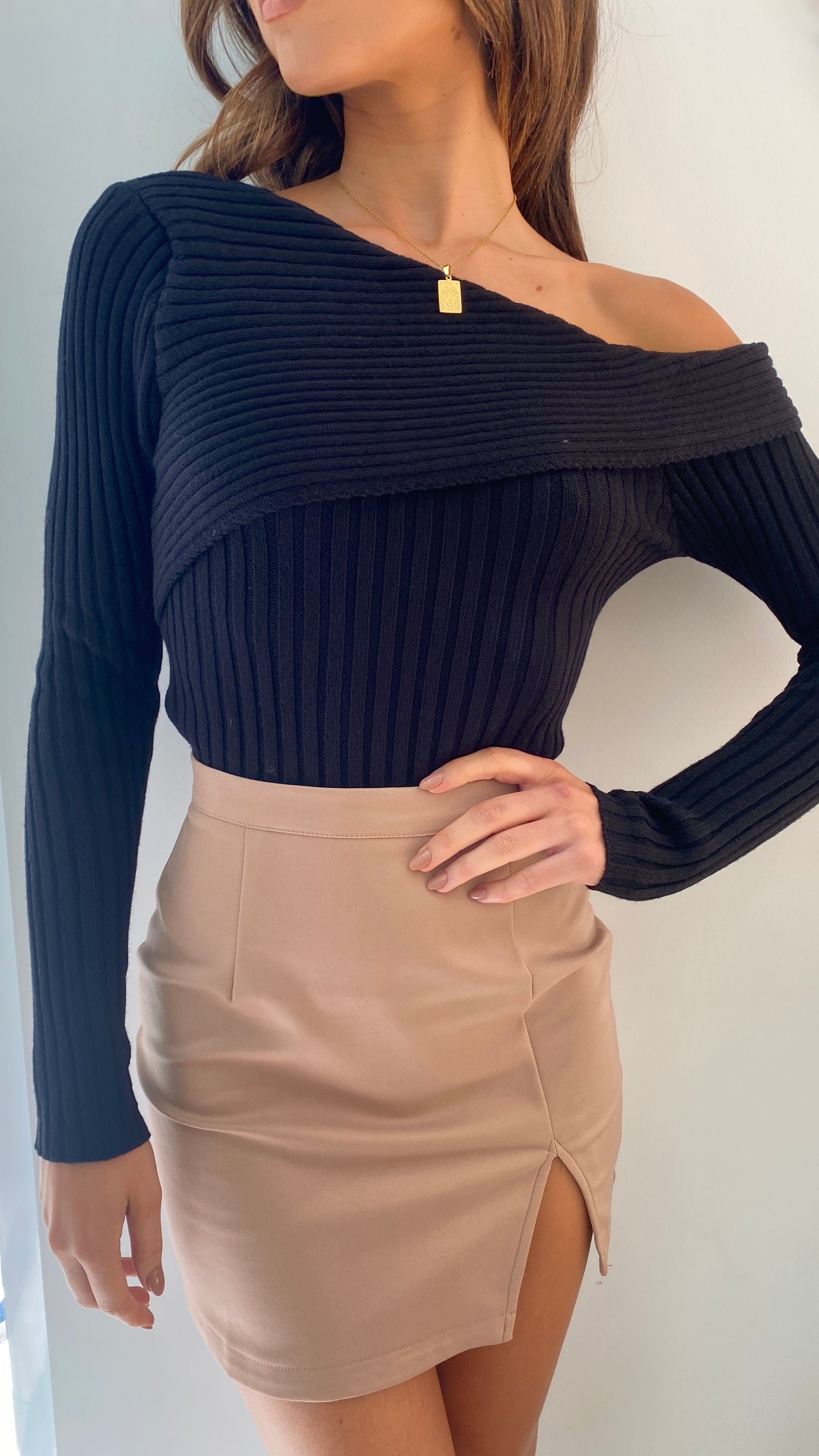 Cedar Top - Black-Sunshines Bliss