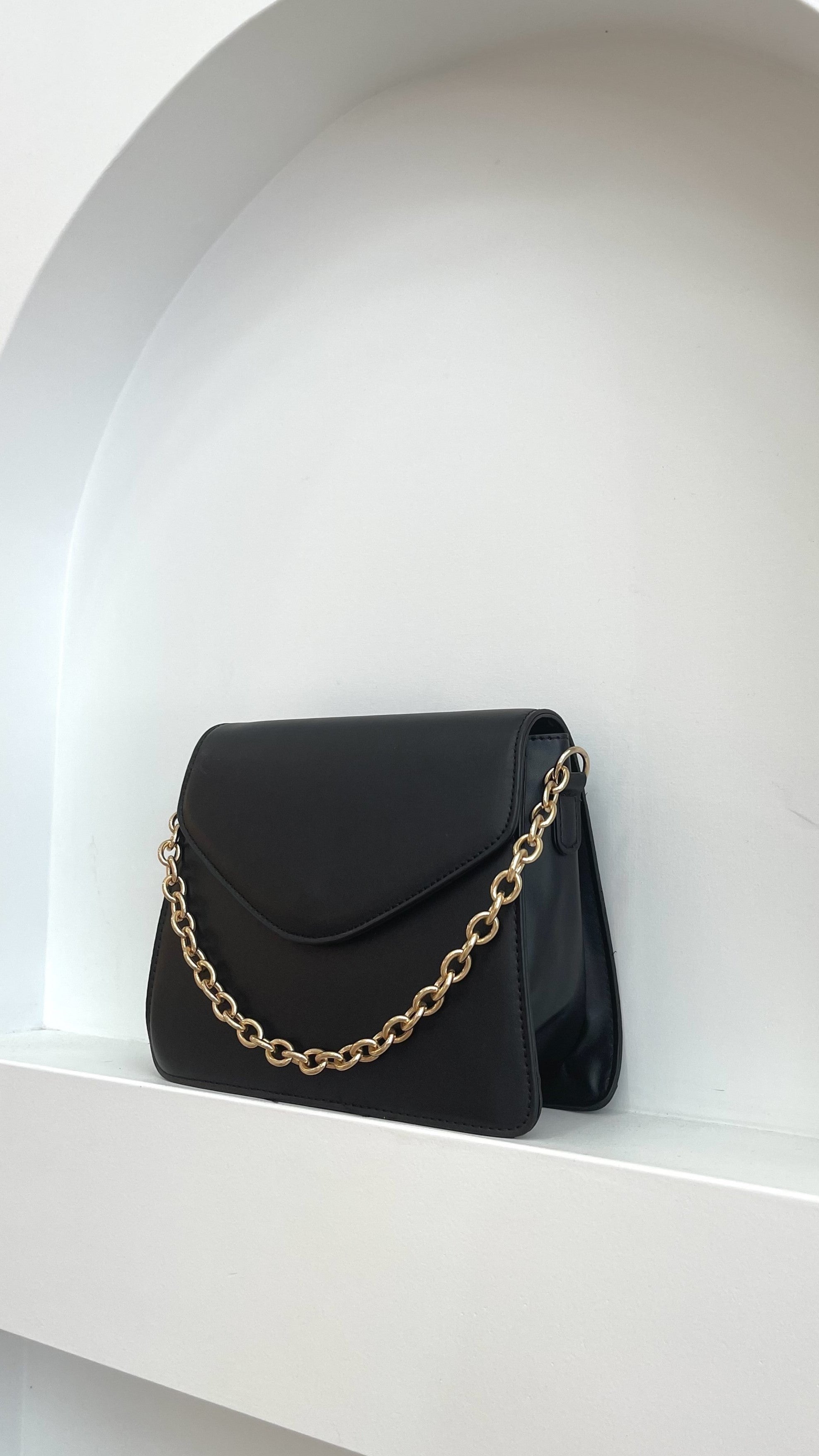 Samara Chain Detail Envelope Event Bag - Black-Sunshines Bliss