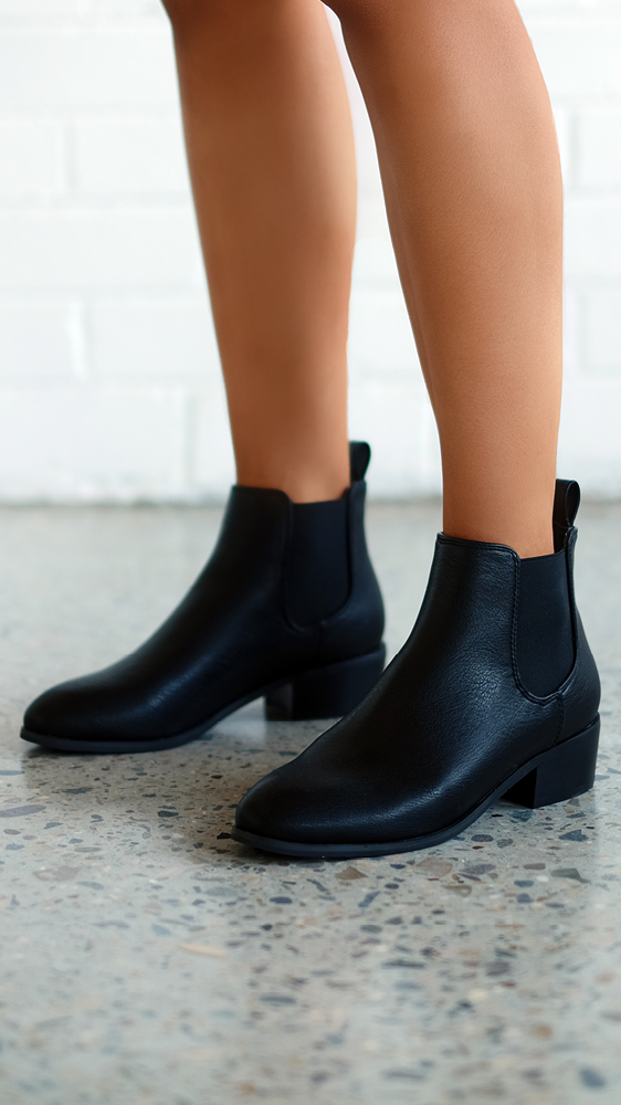 Zola Boots - Black-Sunshines Bliss