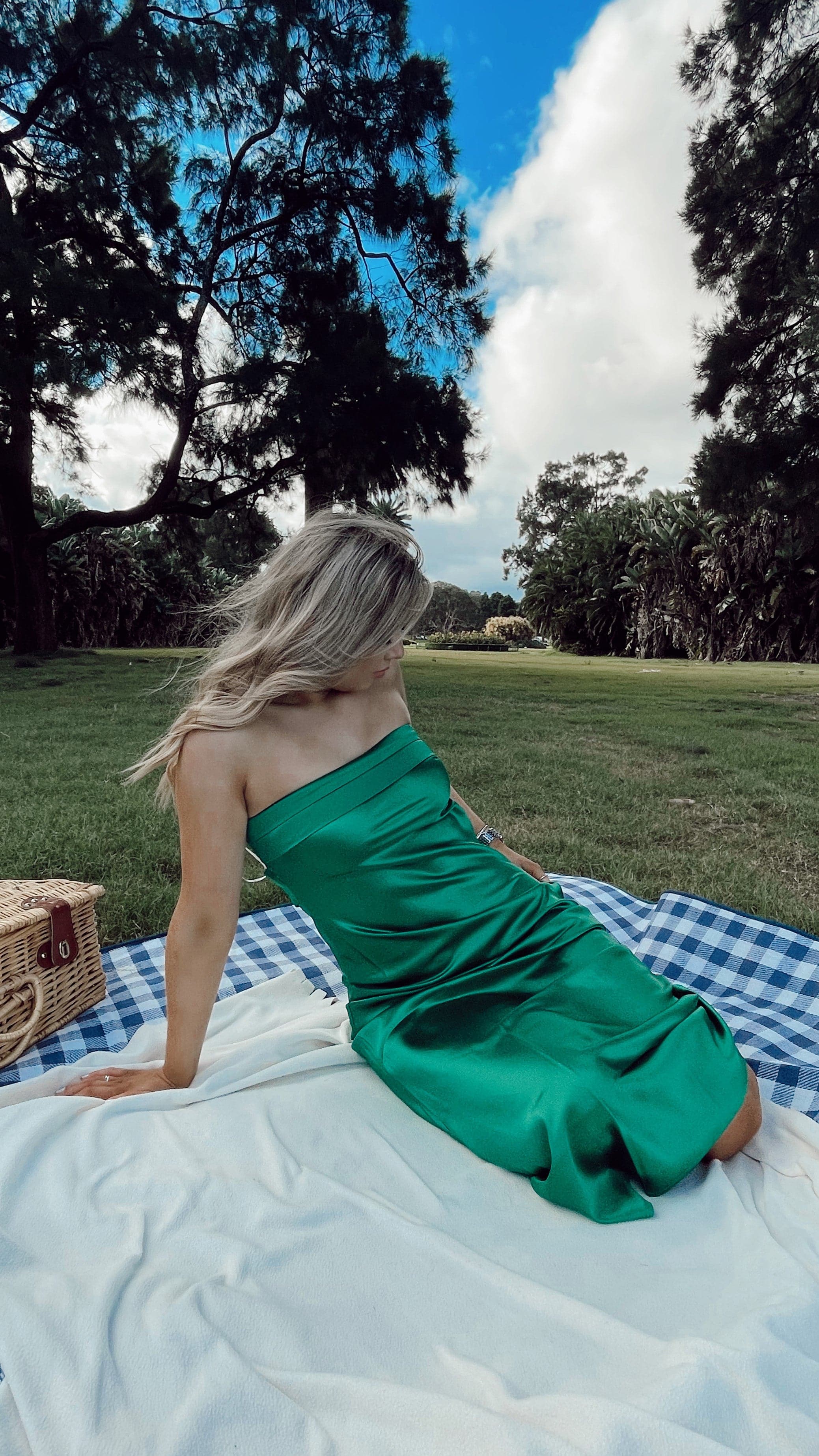Miya Maxi Dress - Emerald-Sunshines Bliss