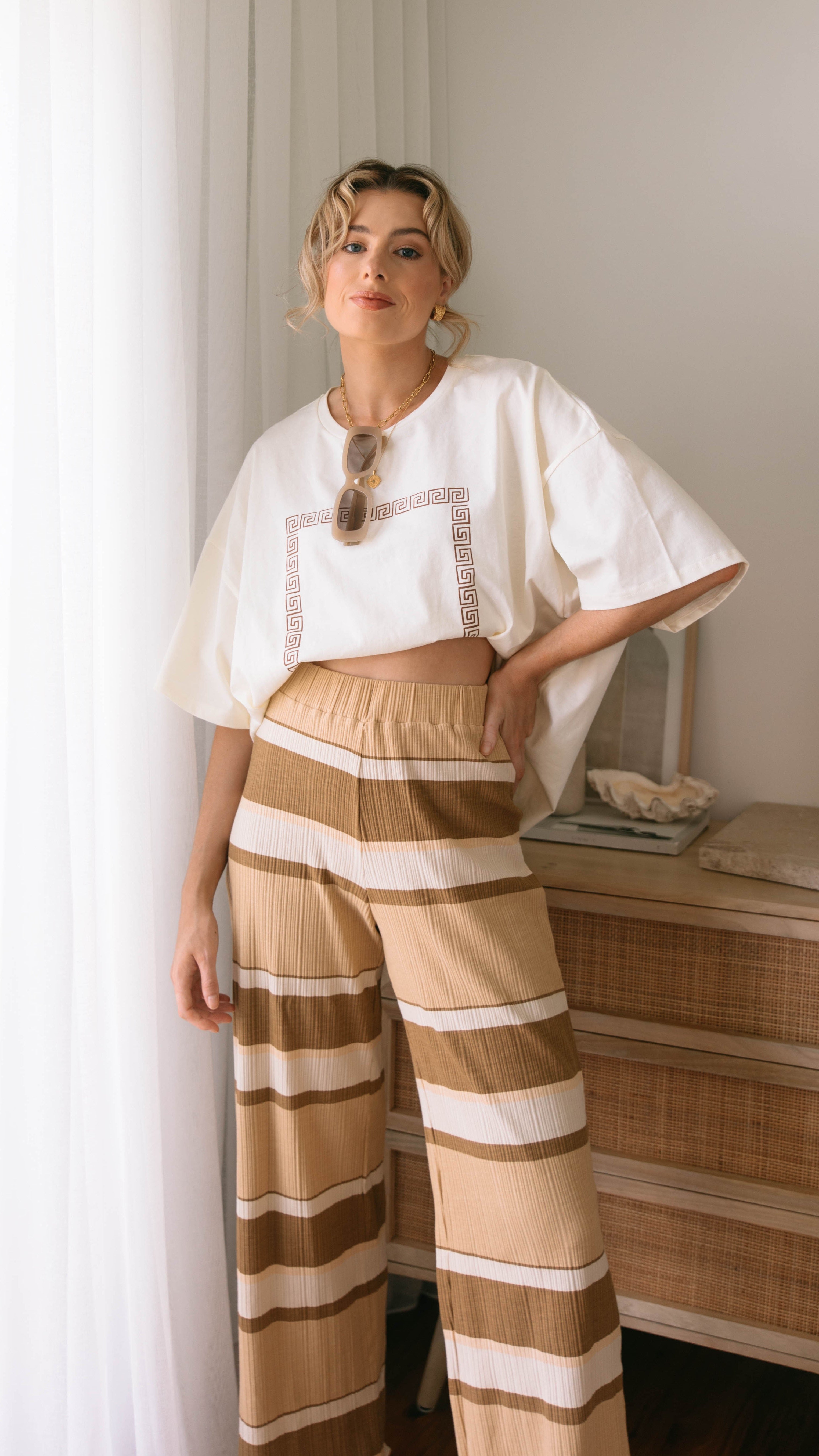 Meander Tee - Brown-Sunshines Bliss