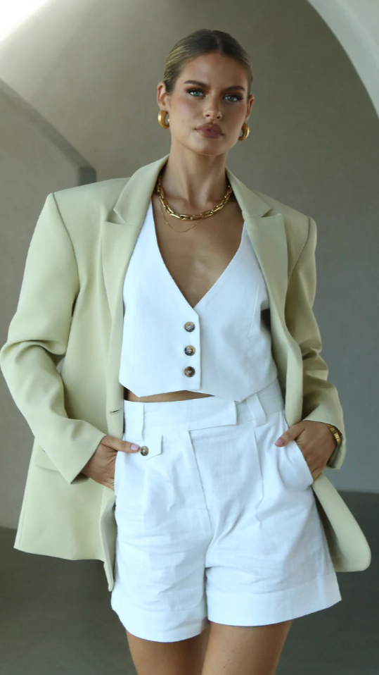 Eve Vest Top - White-Sunshines Bliss