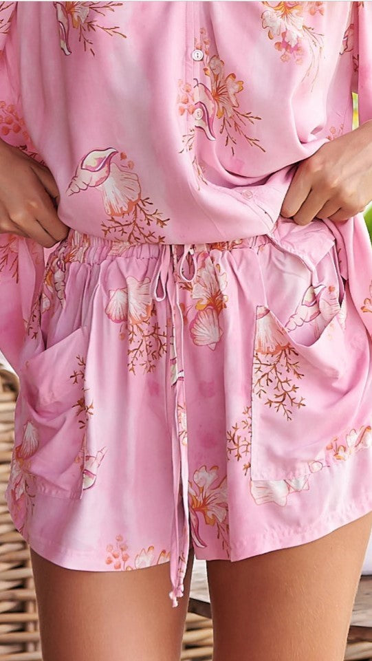 Brydie Shorts - Seashells-Sunshines Bliss