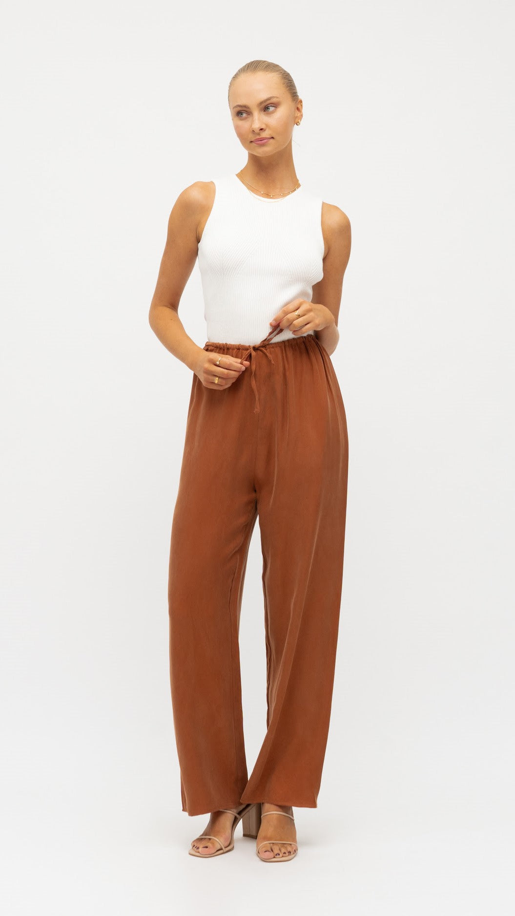 Laney Tank - White-Sunshines Bliss