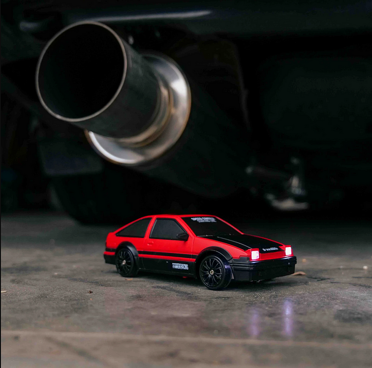 RC Drift Car 1:24 méretarány 2.4Ghz