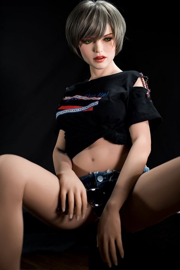 6YE | Nyomi - 5ft3/160cm Fox Eyes Short Hair Sex Doll-DreamLoveDoll