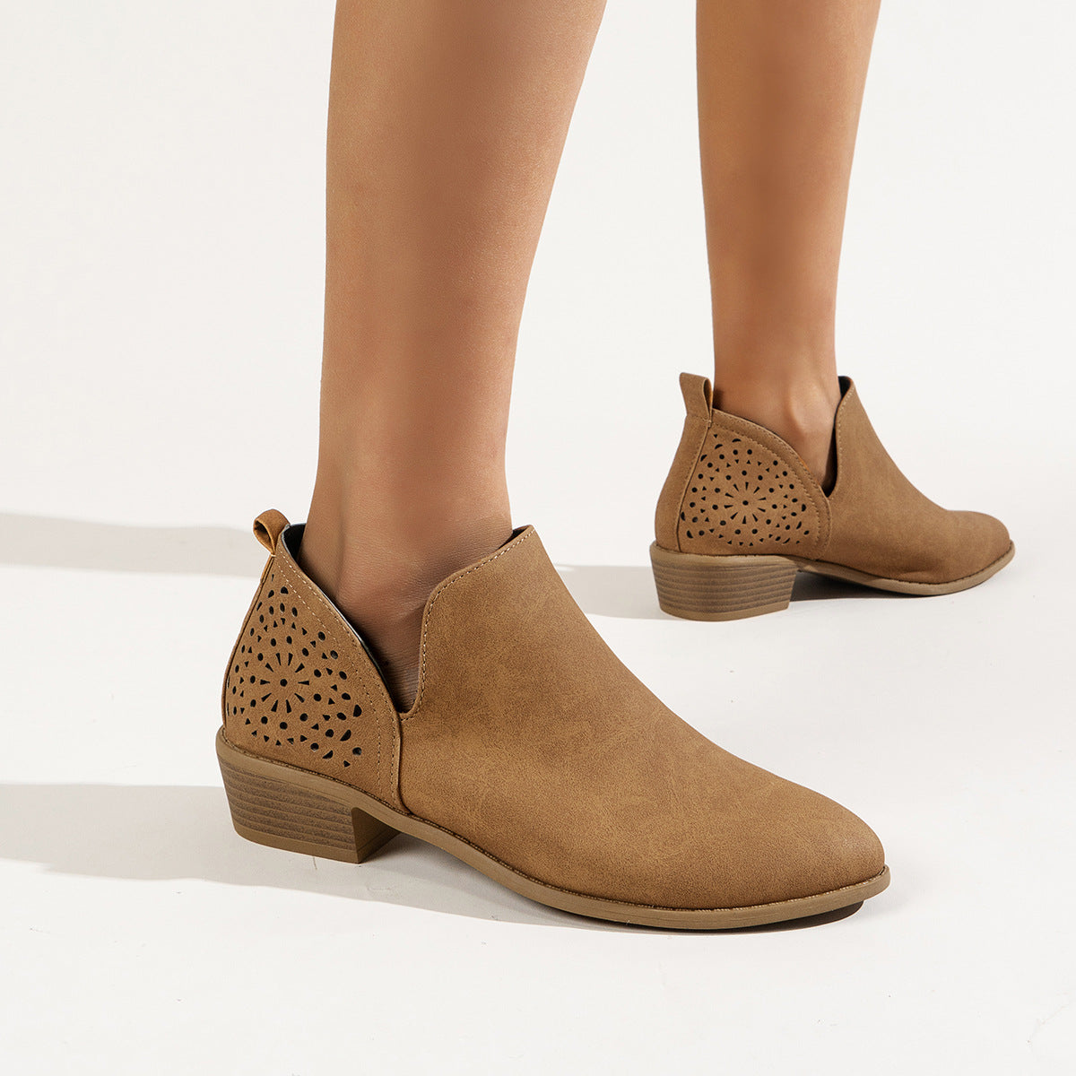 Solid Color Back Cutout British Style Pointed Toe Chunky Heel Fashion Boots-ABOXUN