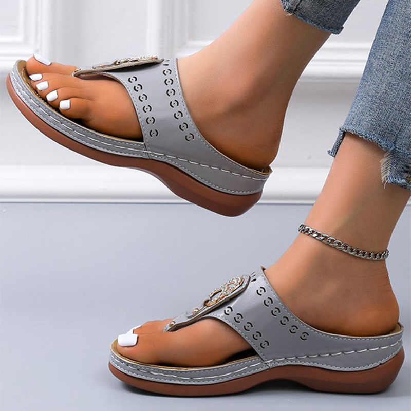 Metal Rhinestone Hollow PU Casual Flip-flops-ABOXUN