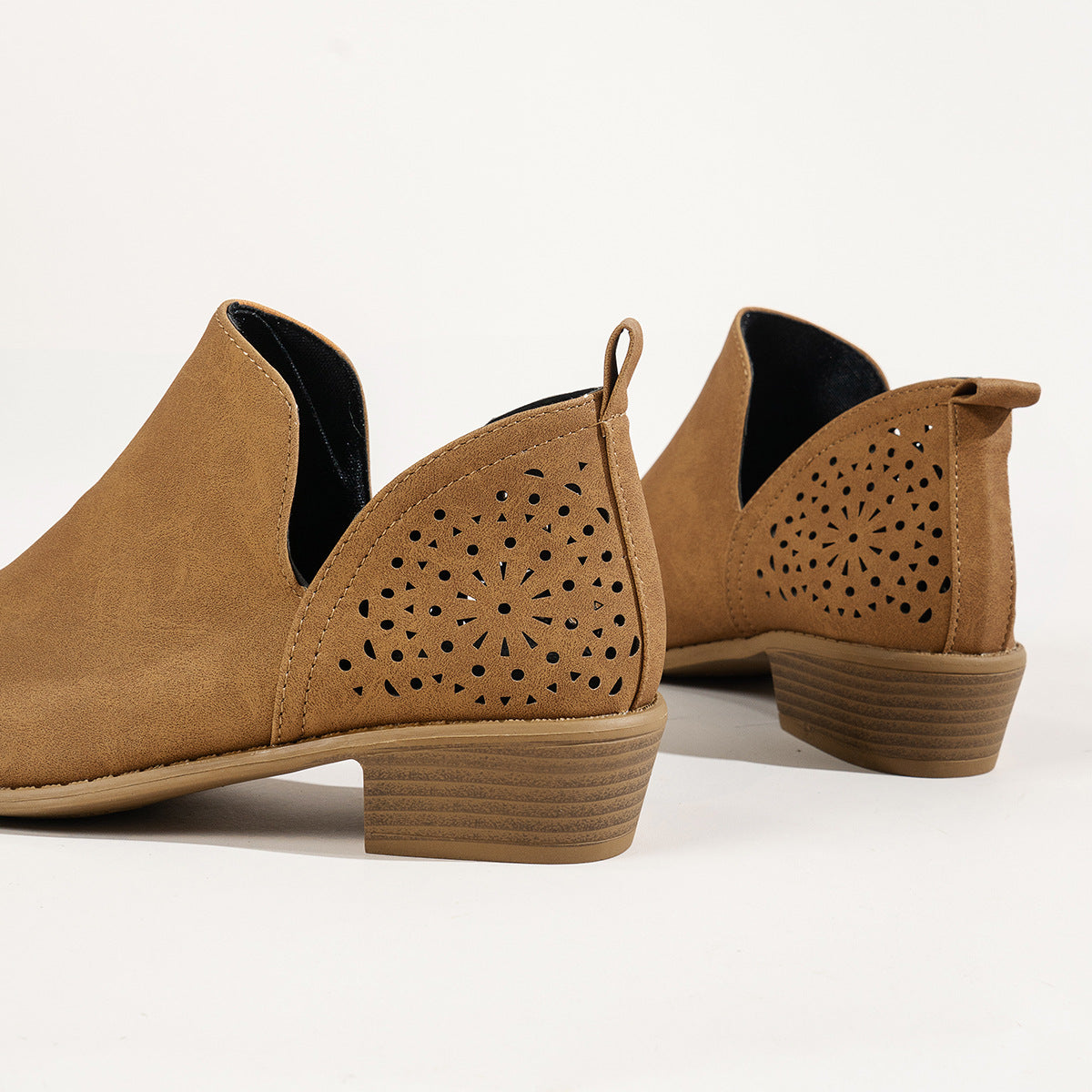 Solid Color Back Cutout British Style Pointed Toe Chunky Heel Fashion Boots-ABOXUN