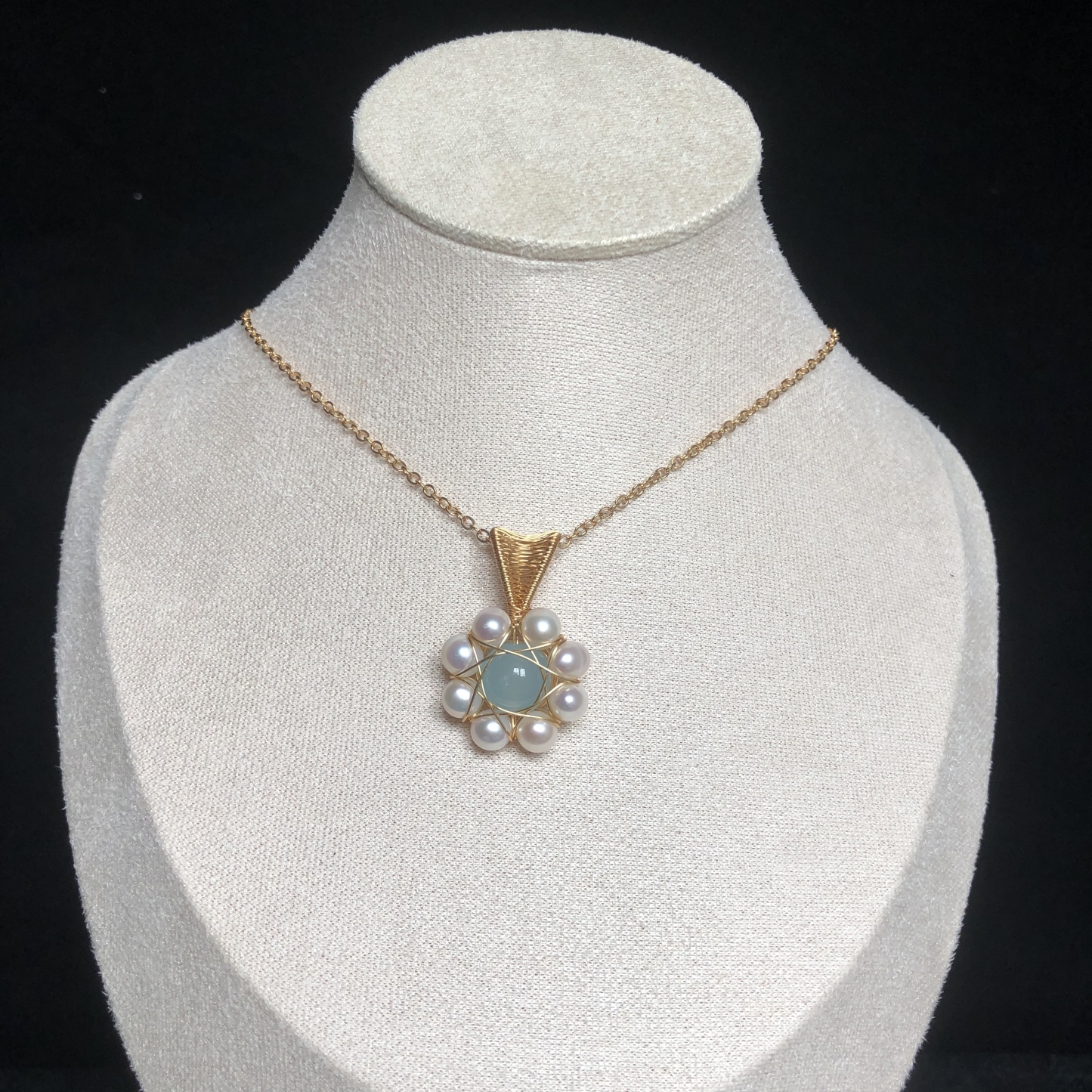 Aquamarine Flower Necklace-likayjewel
