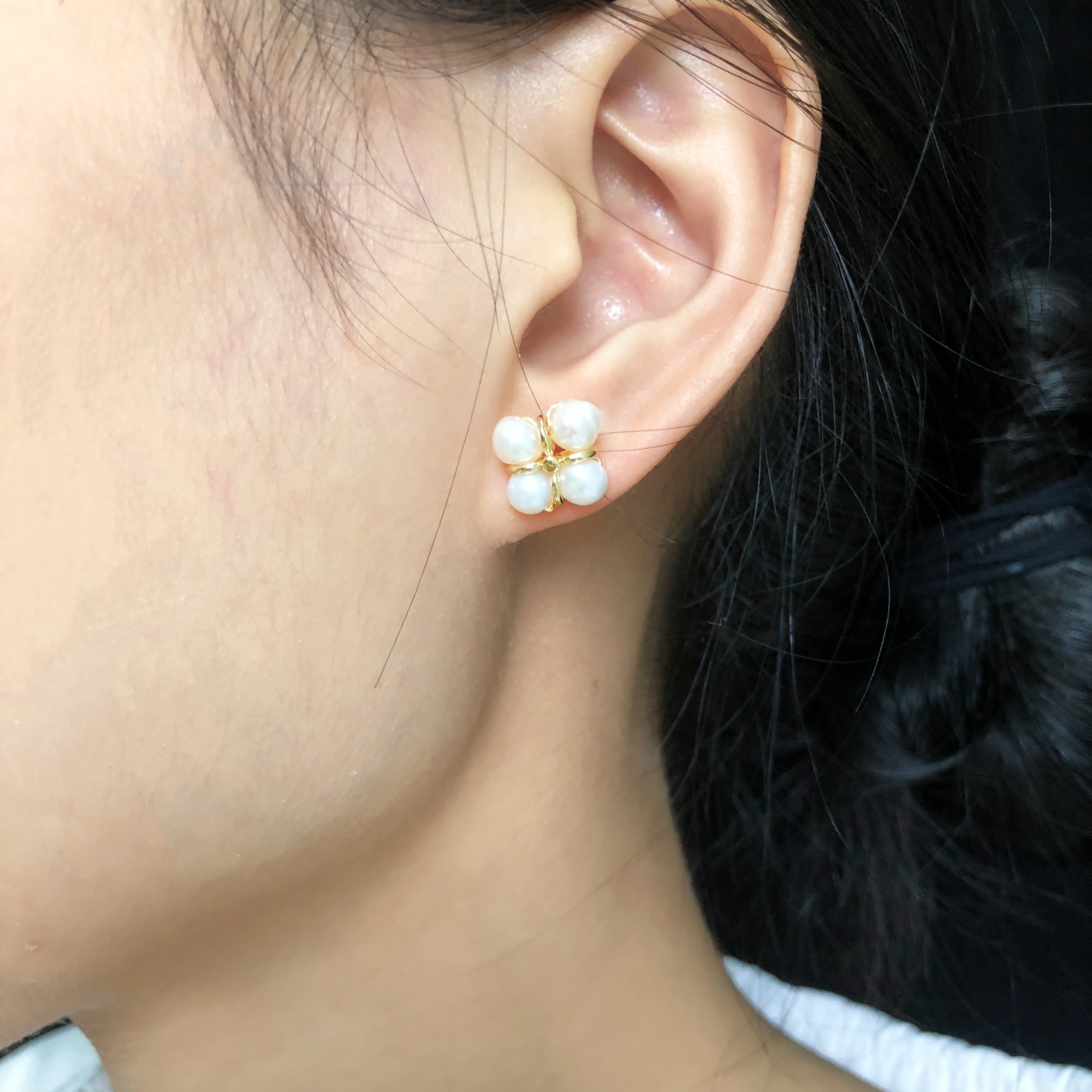 Four Leaf Pearls Ear Studs-likayjewel