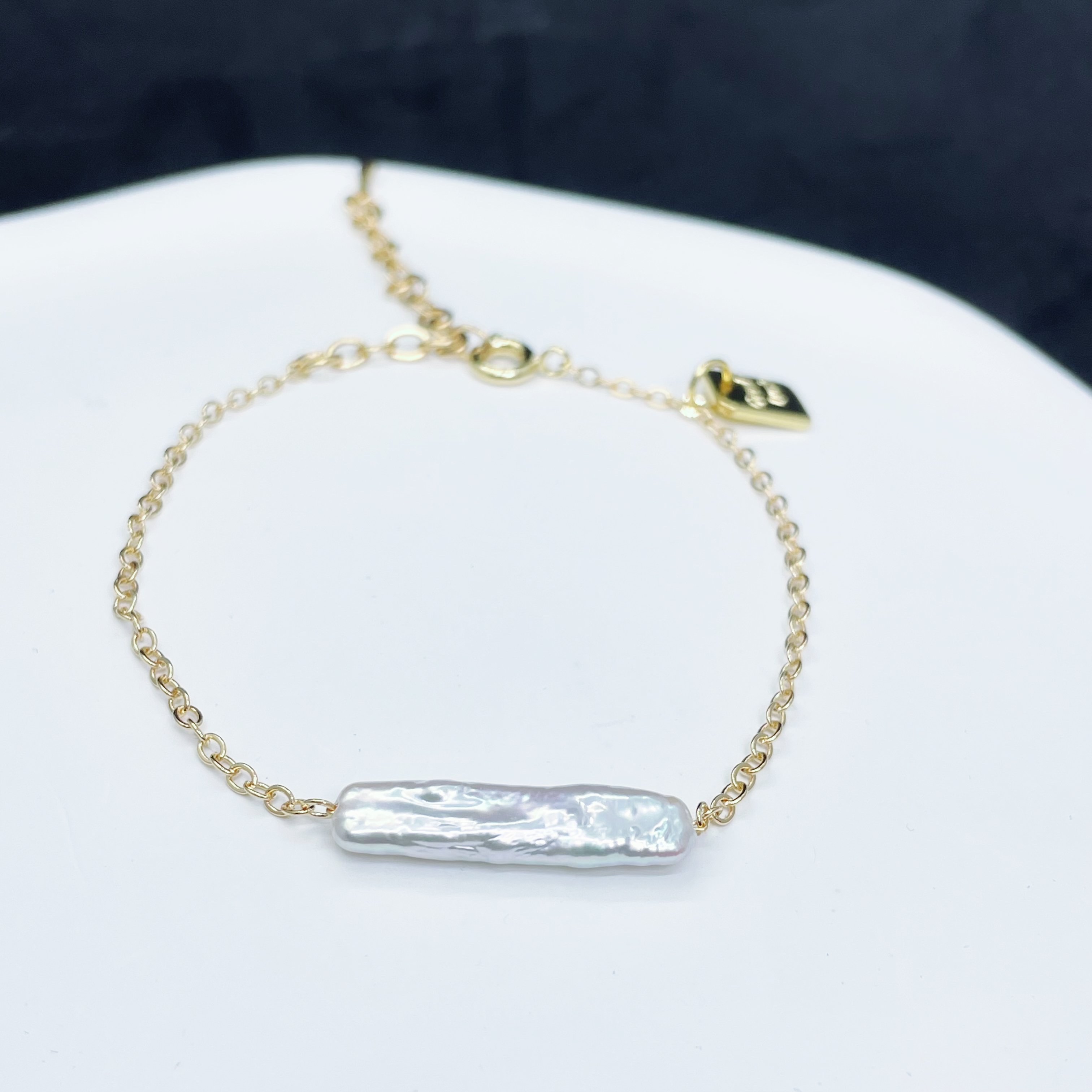 Good Luck Baroque Pearl Bar Bracelet