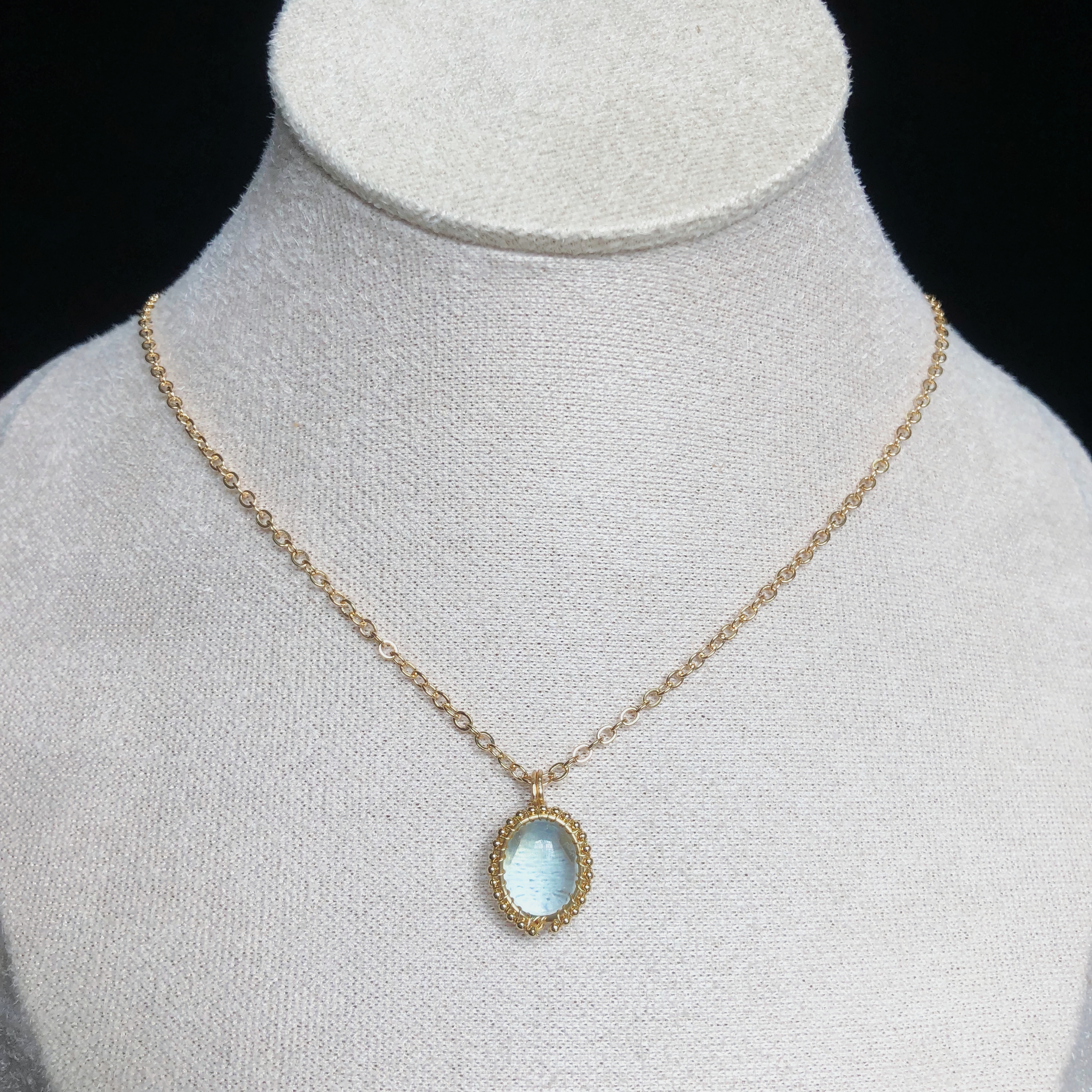 Oval Aquamarine Necklace-likayjewel
