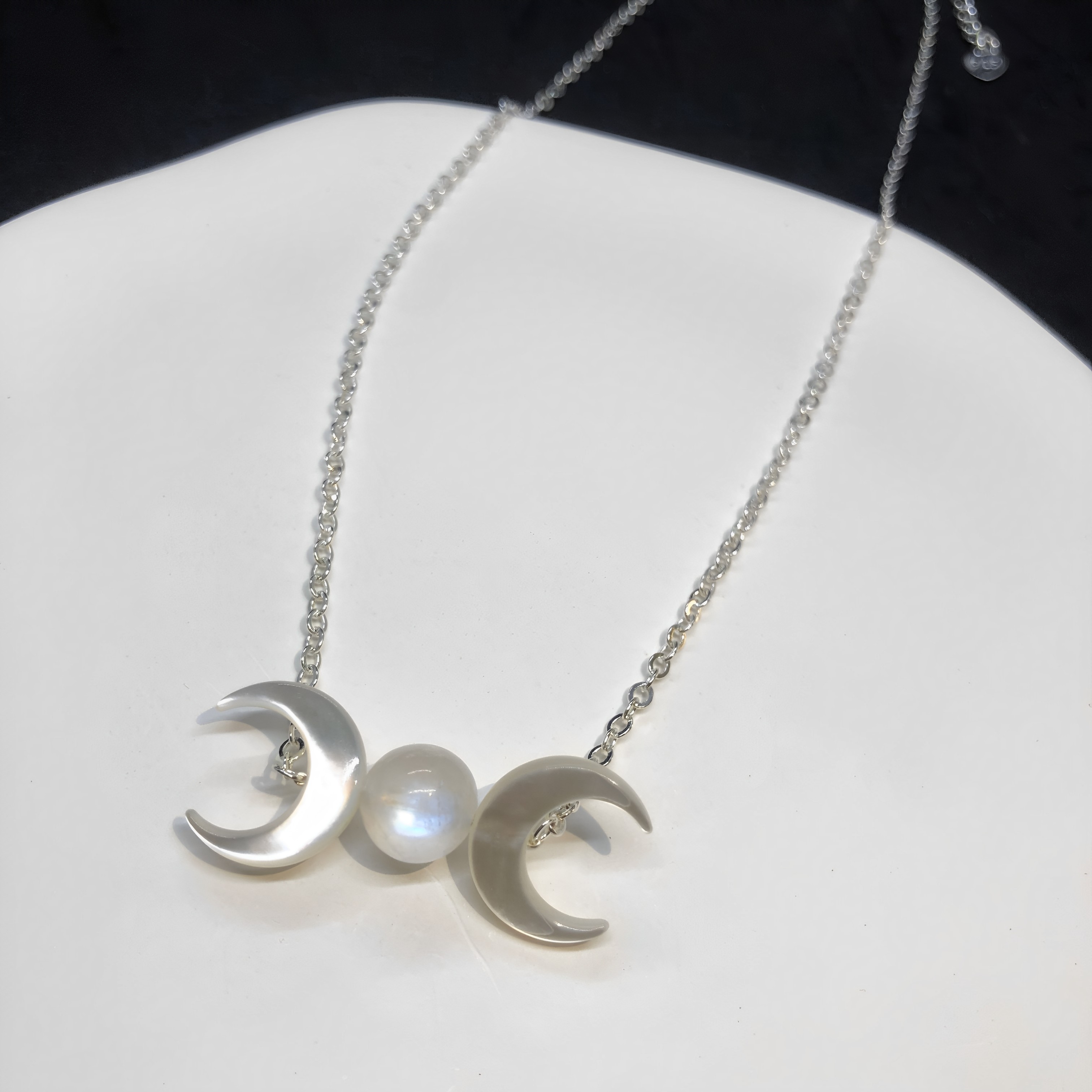 triple moon necklace