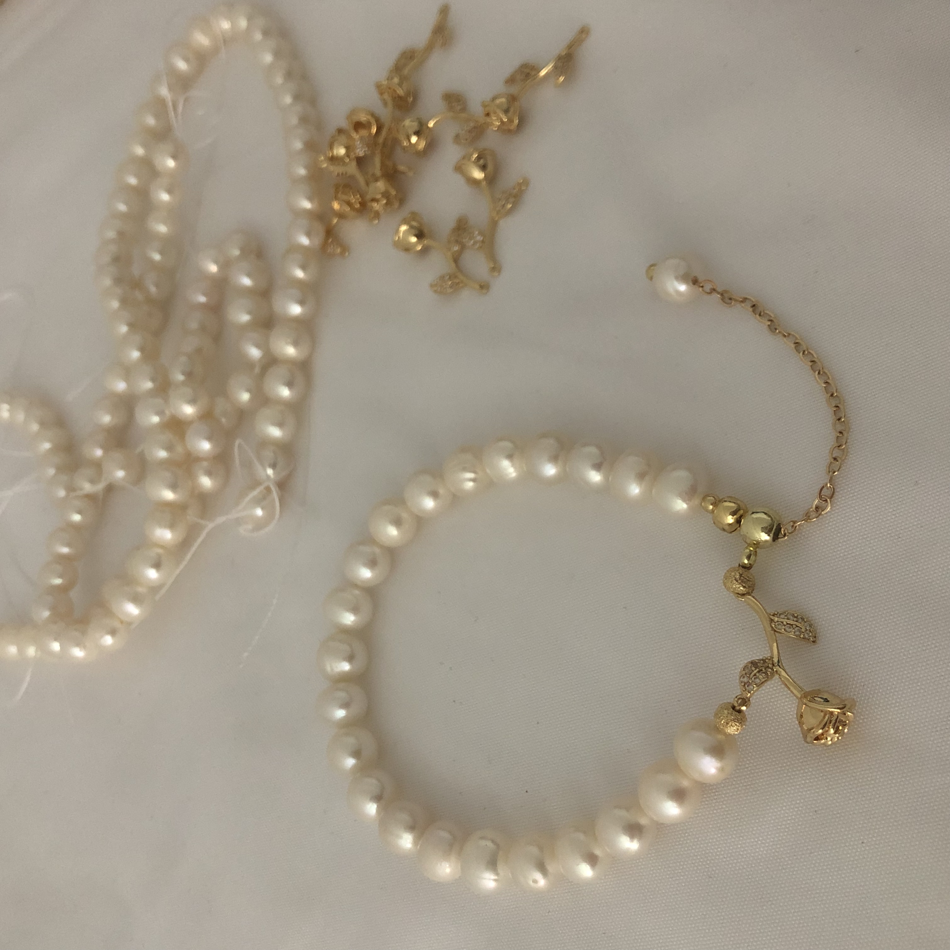 Rose and Pearl Bracelet-likayjewel