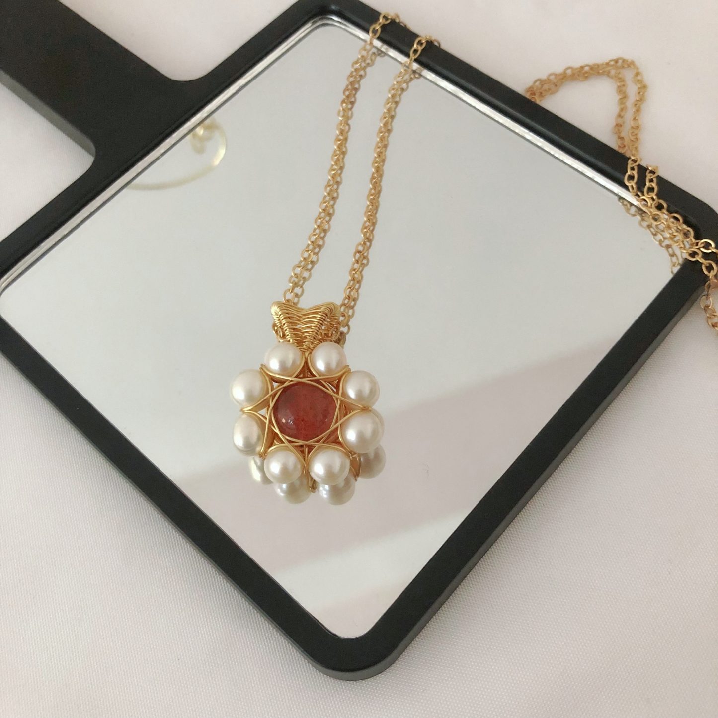 Strawberry Quartz Flower Necklace-likayjewel