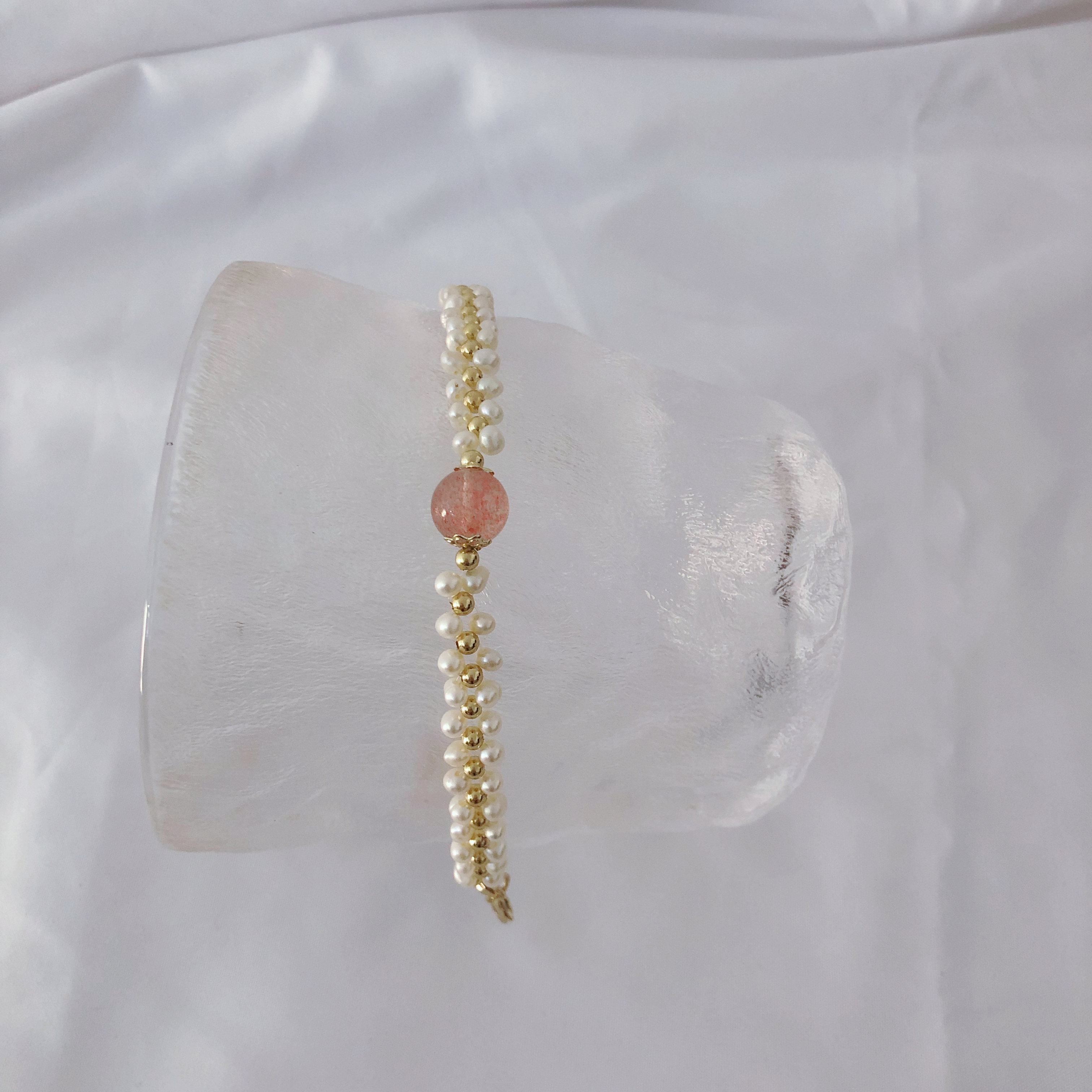 Exquisite Freshwater Pearl Bracelet with Strawberry Quartz-likayjewel