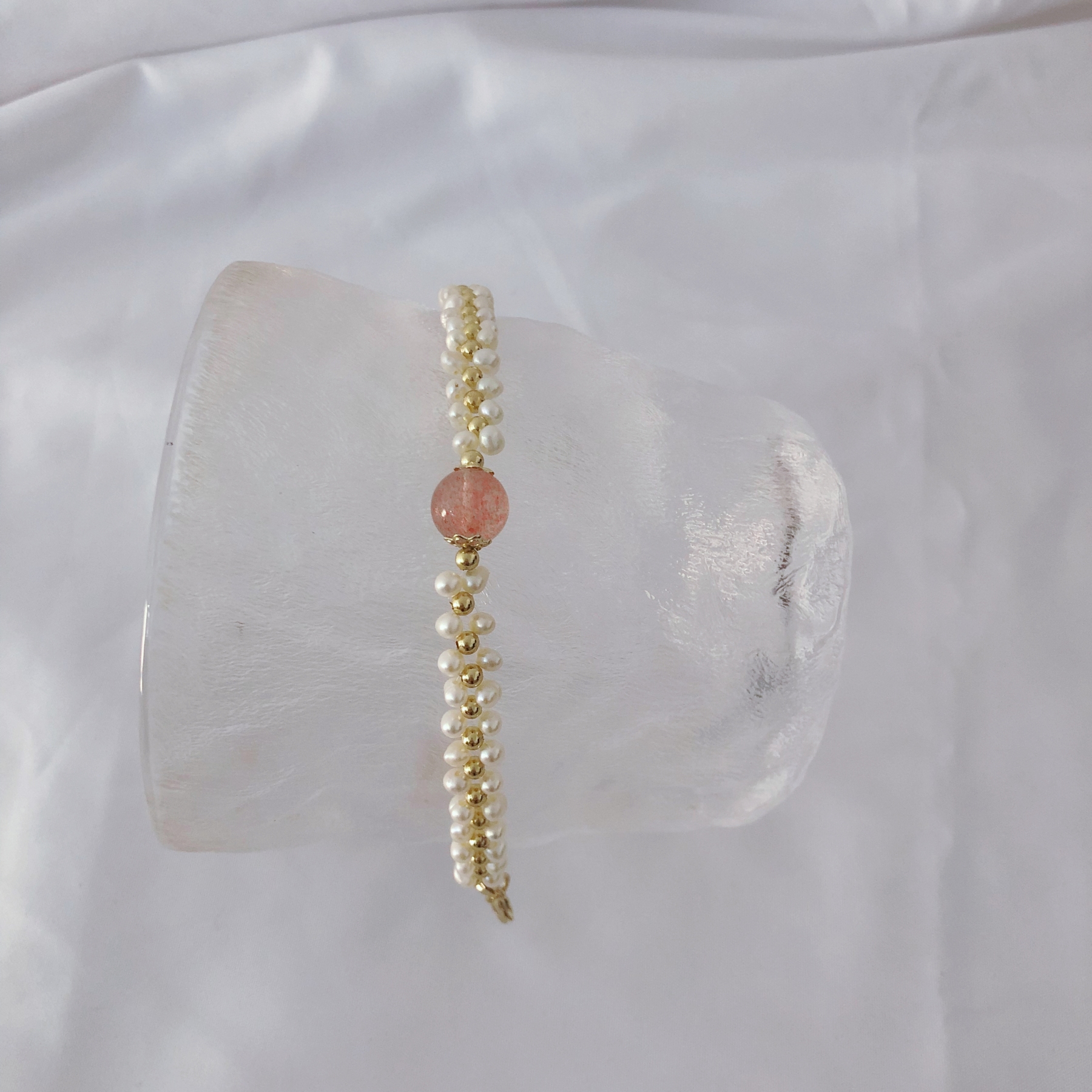 Exquisite Freshwater Pearl Bracelet with Strawberry Quartz-likayjewel