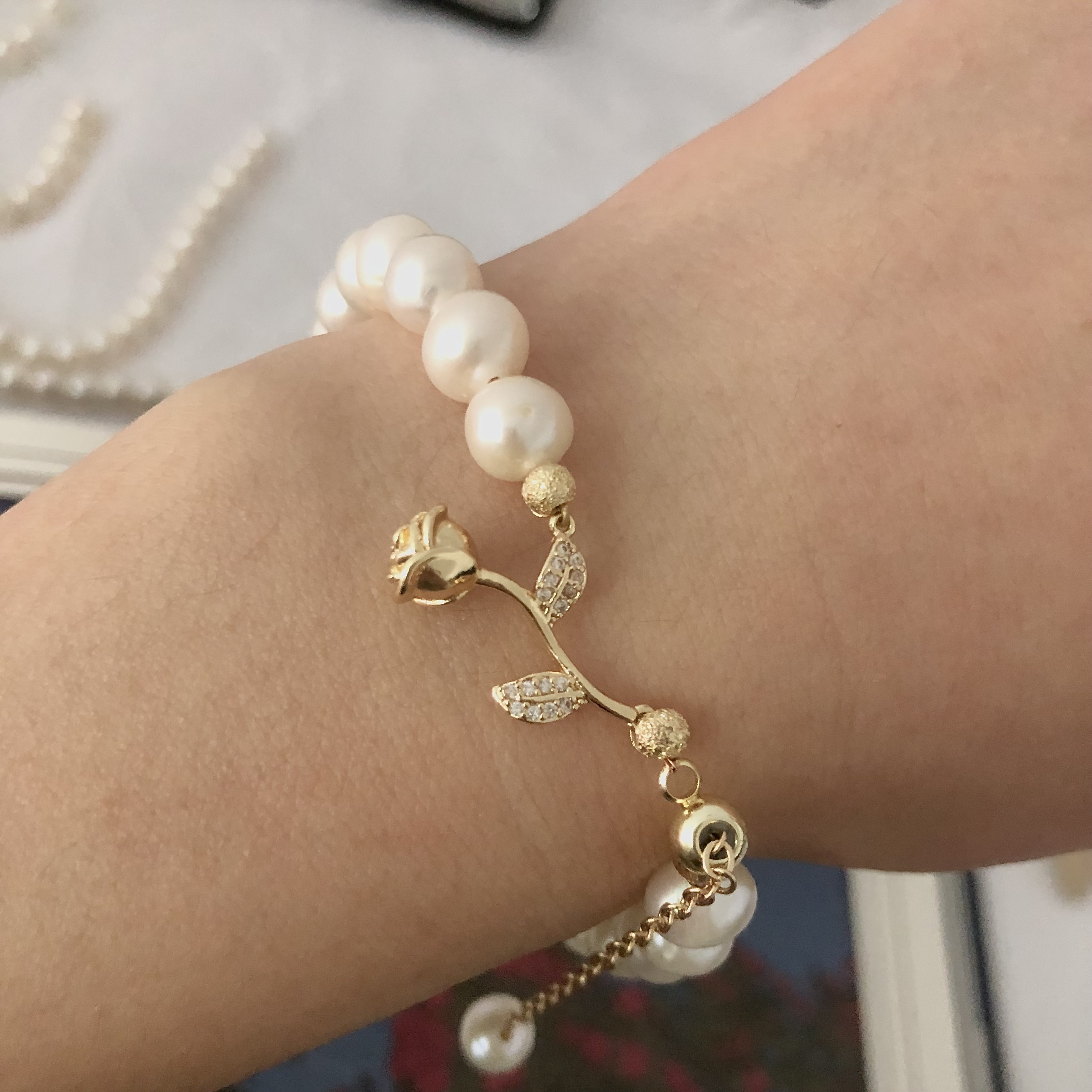 Rose and Pearl Bracelet-likayjewel
