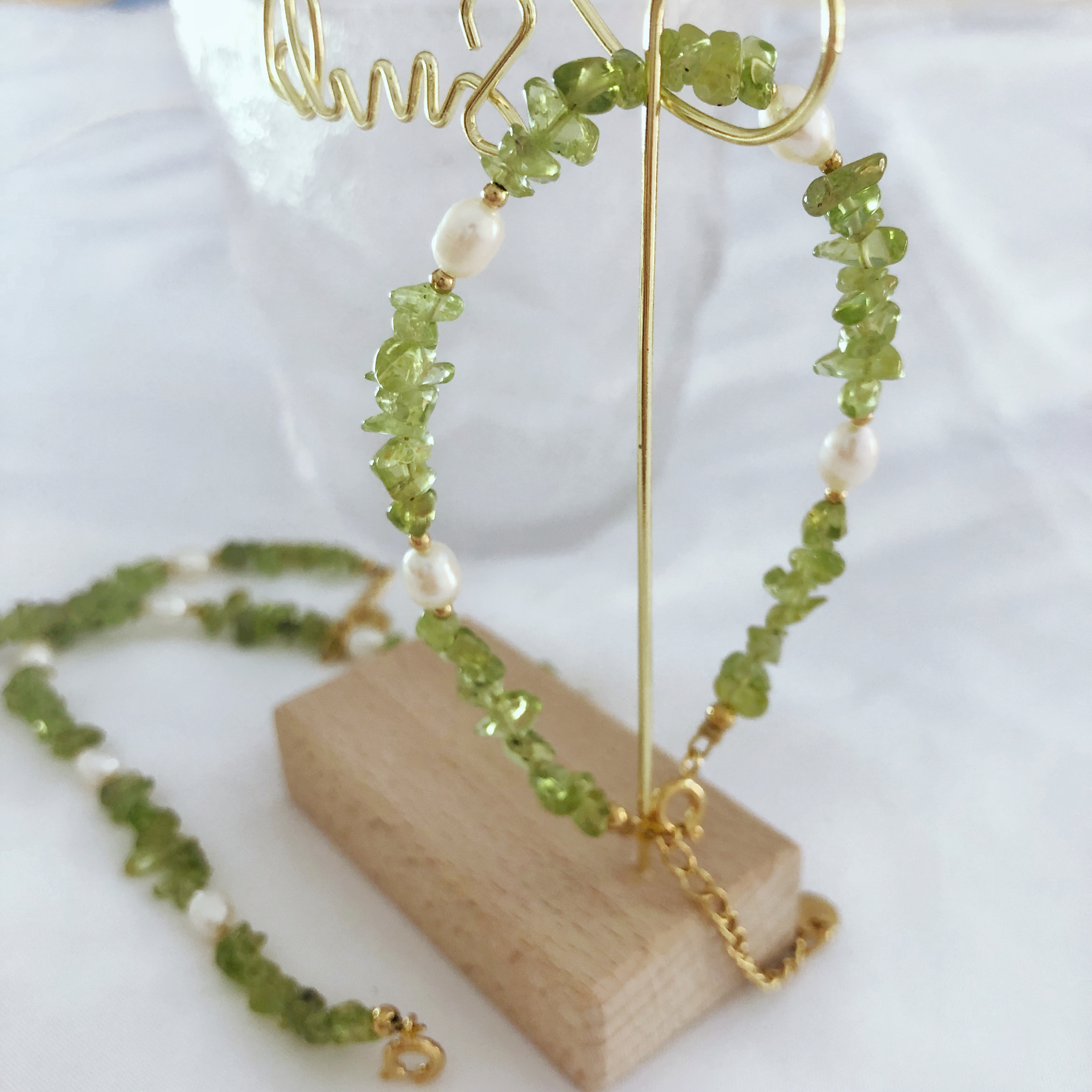 Raw Peridot Bracelet-likayjewel