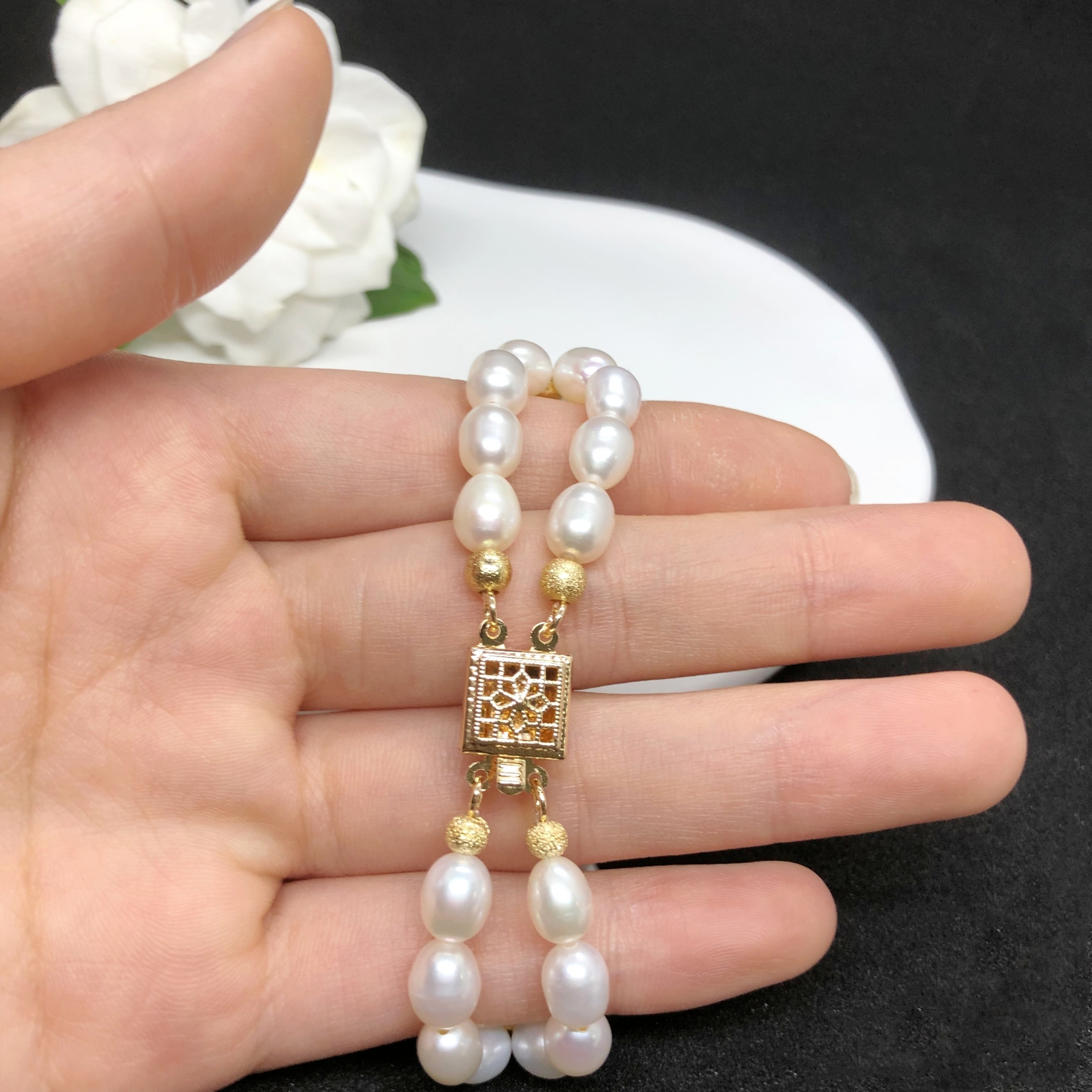 Double Layers Pearls Bracelet-likayjewel