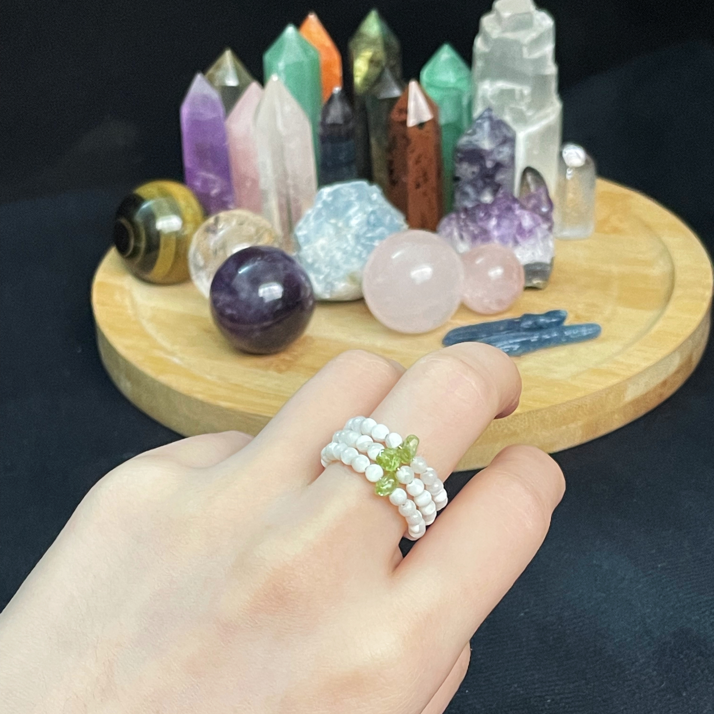 Stackable Ring with Mother-of-Pearl beads and Peridot