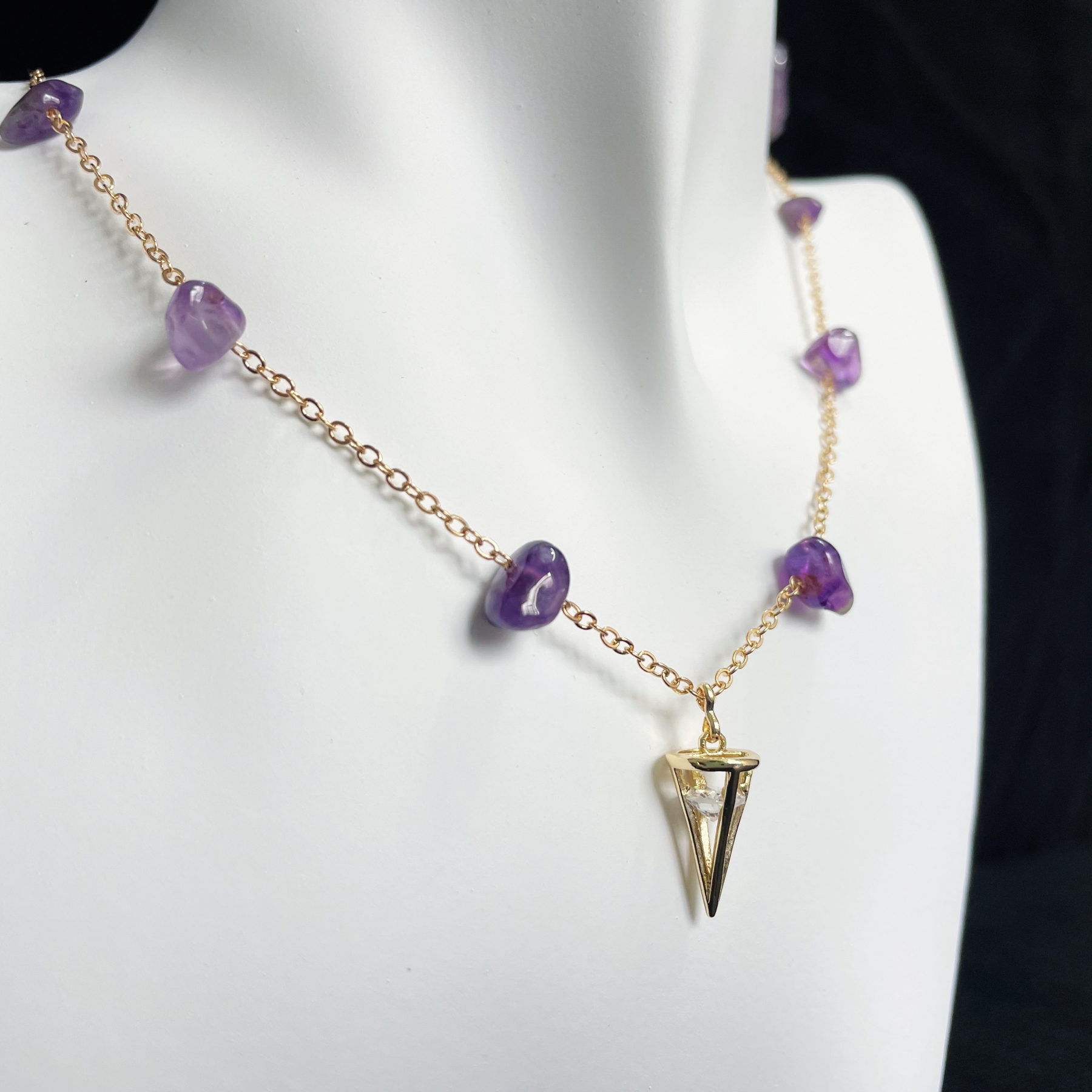 MBTI Necklace：INTJ