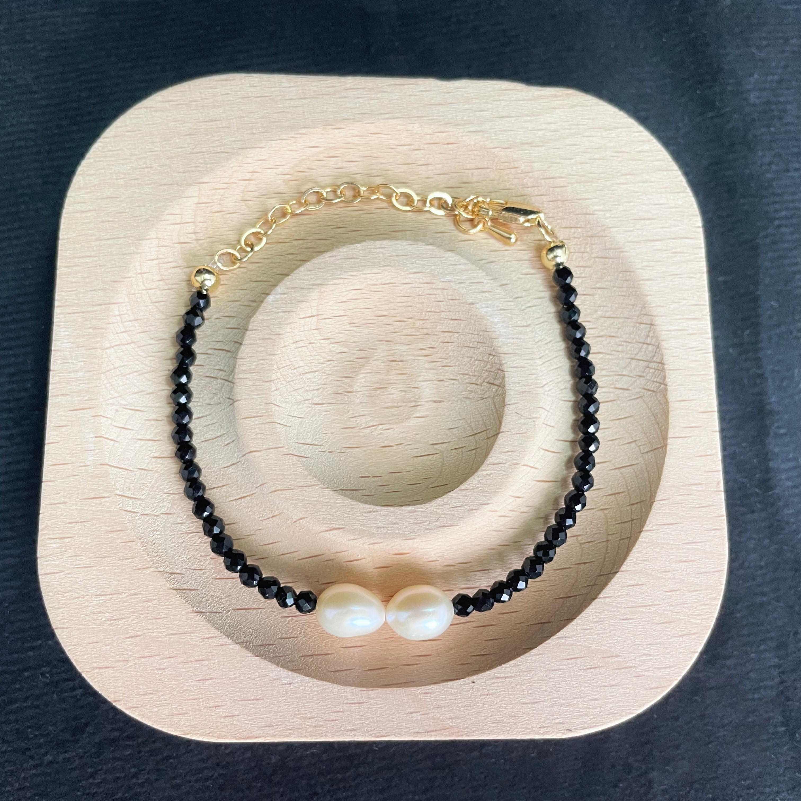 Sparkle Black Spinel and Freshwater Pearl Bracelet