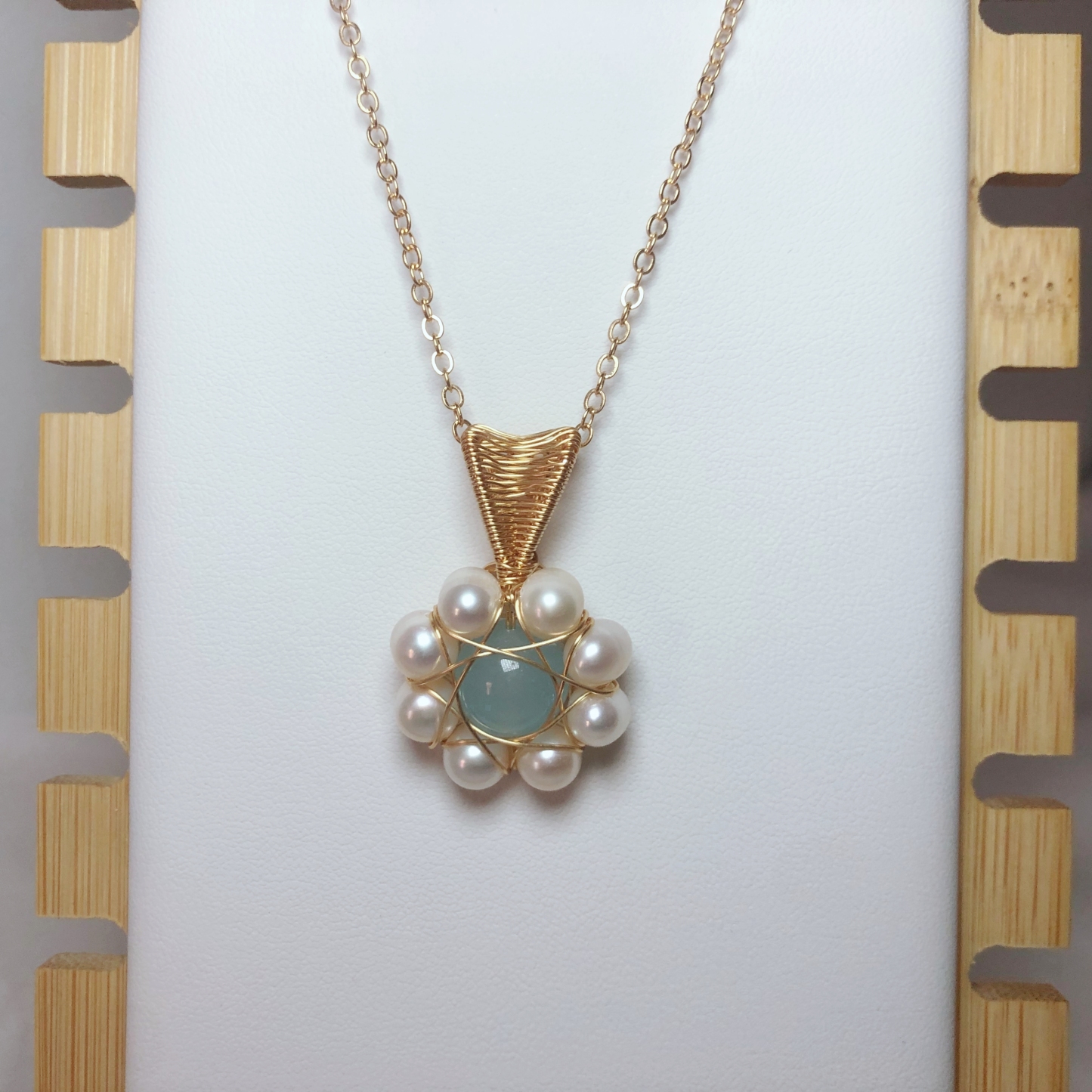 Aquamarine Flower Necklace-likayjewel