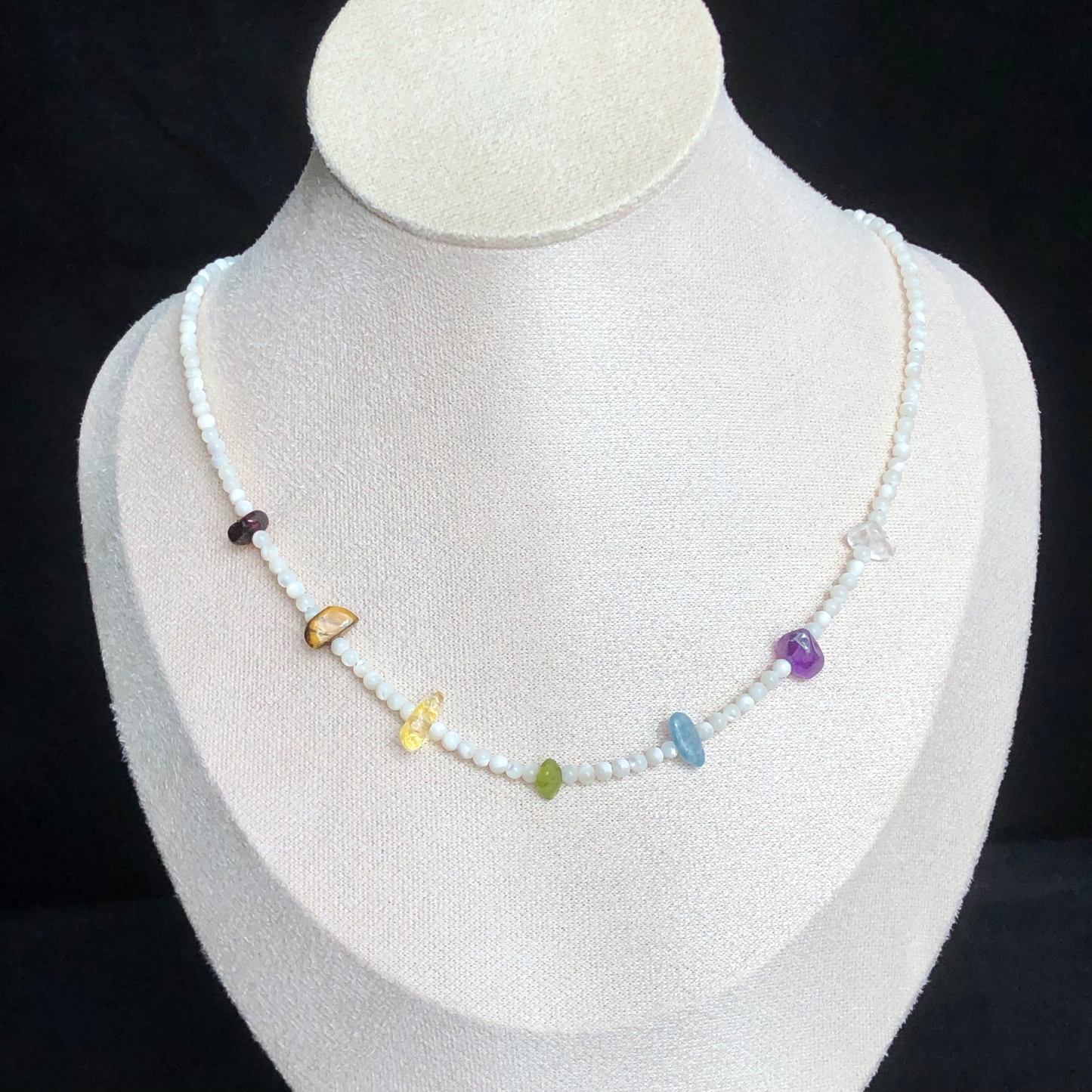 Mini Raw 7 Chakra Stones Necklace-likayjewel