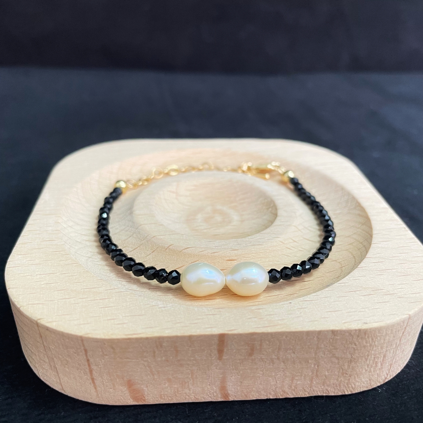 Sparkle Black Spinel and Freshwater Pearl Bracelet