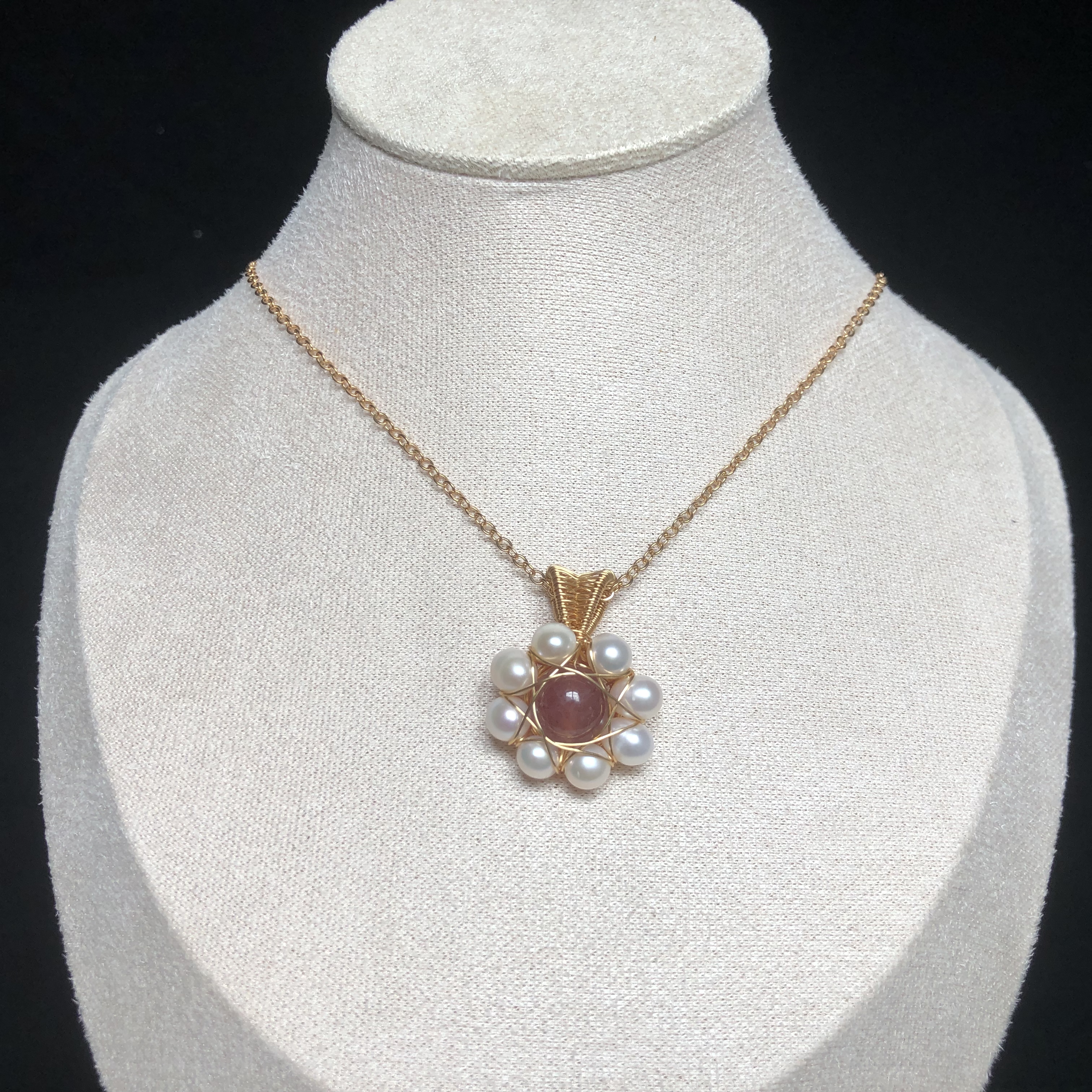 Strawberry Quartz Flower Necklace-likayjewel