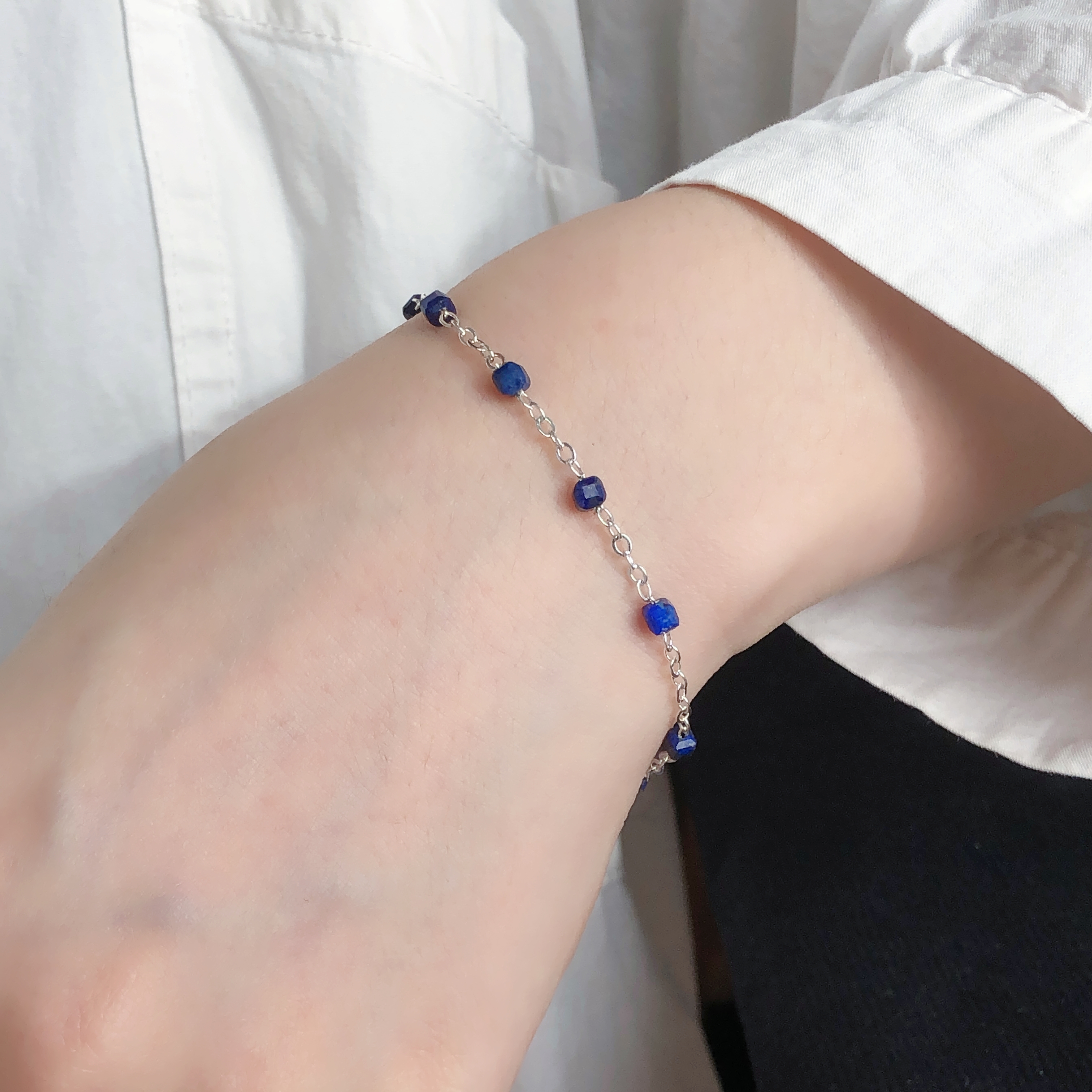 Minimalist Lapis Lazuli Bracelet-likayjewel