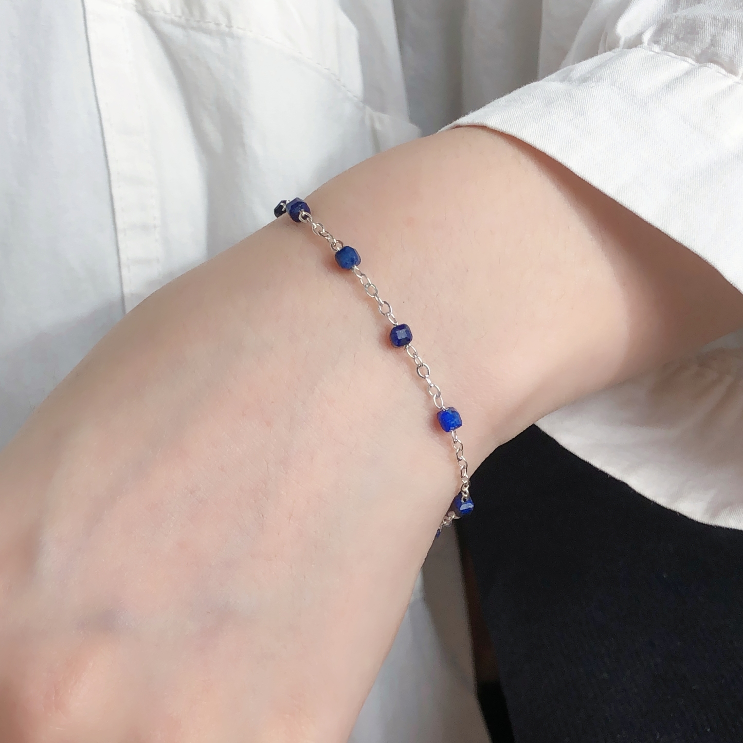 Minimalist Lapis Lazuli Bracelet-likayjewel