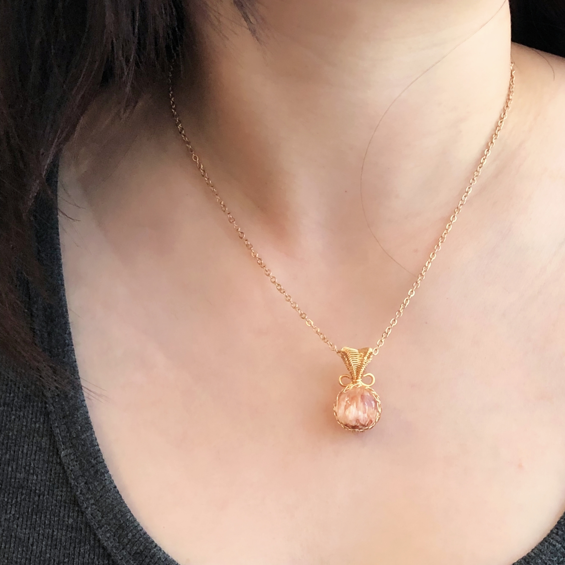 Snowflake Ghost Crystal Necklace-likayjewel