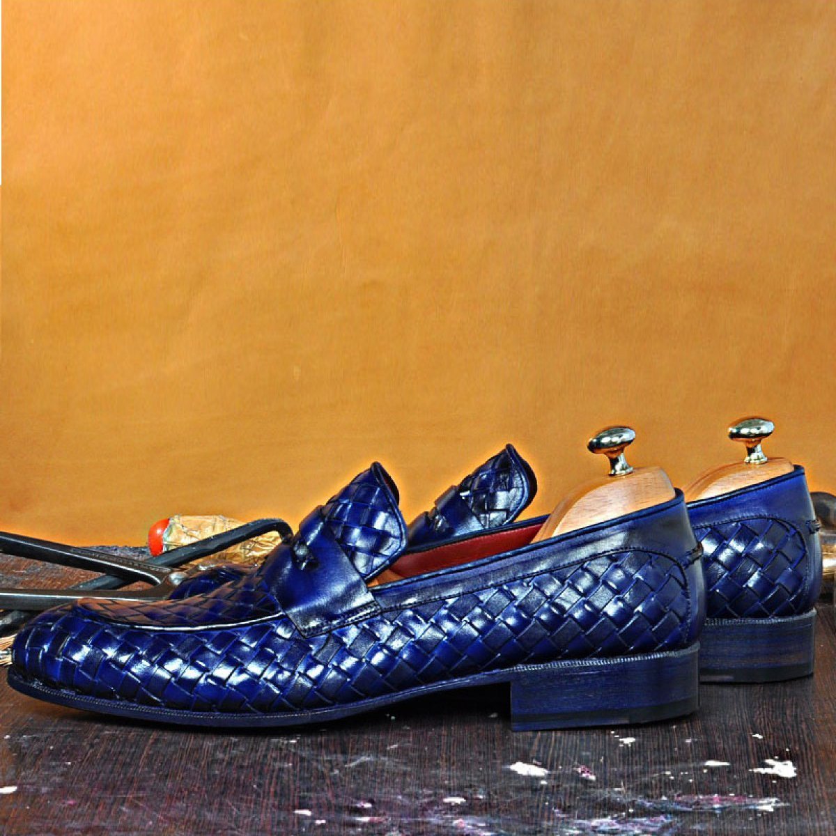 Men's handmade leather loafers shoe