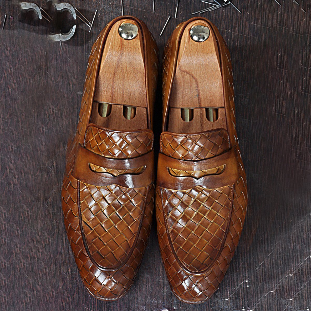 Men's handmade leather loafers shoe